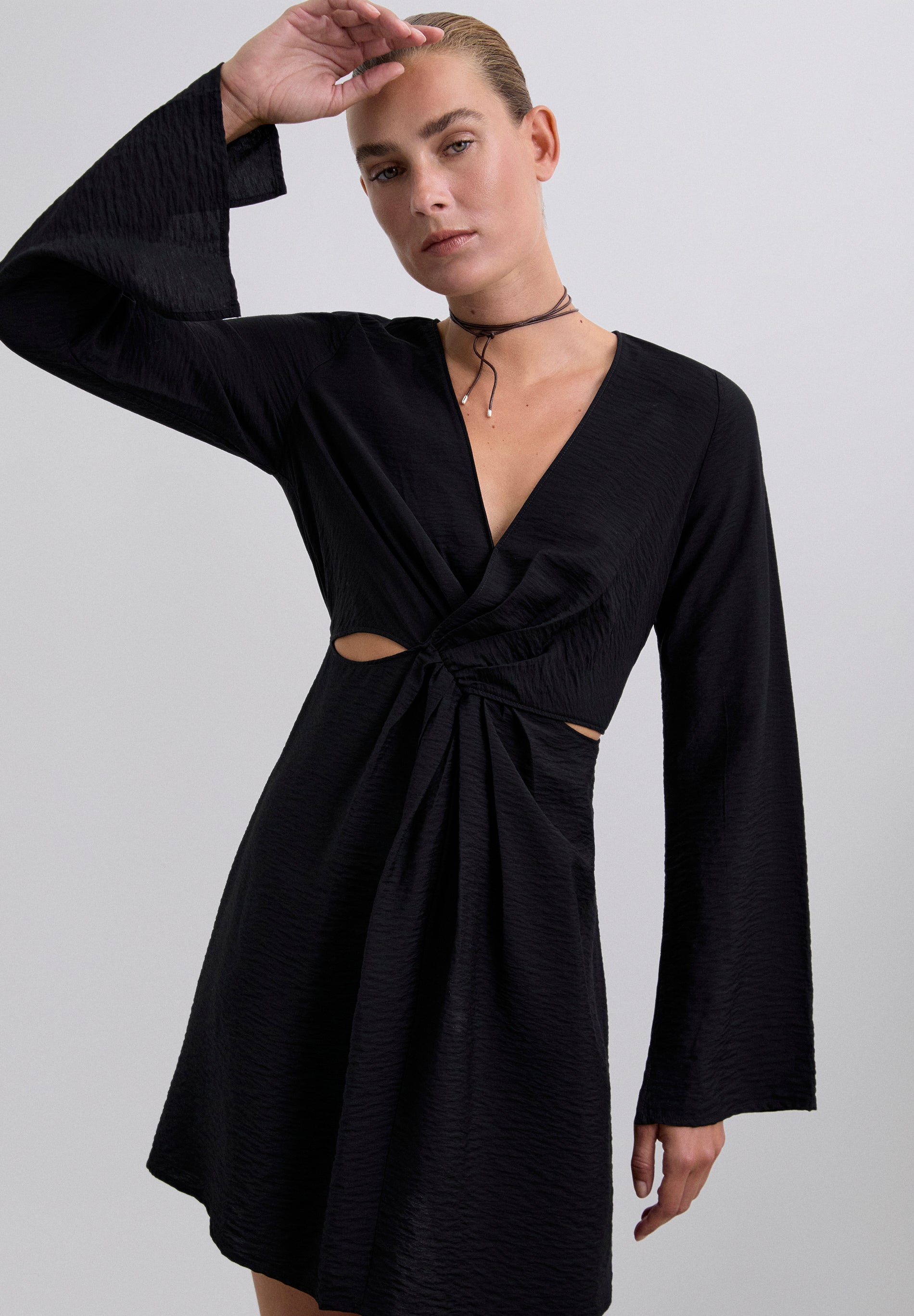 MINI DRESS WITH KNOT DETAIL