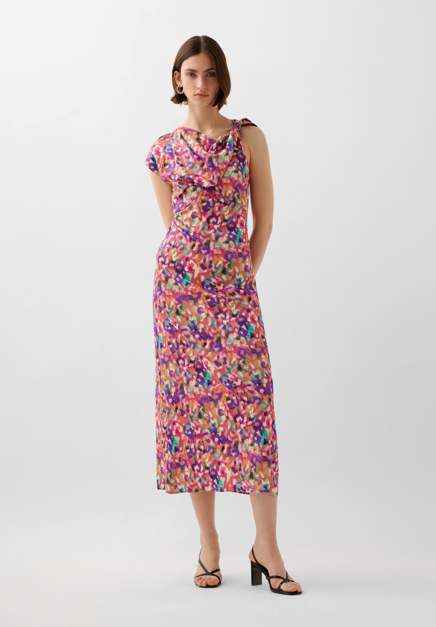 MIDI DRESS WITH NECKLINE DETAIL