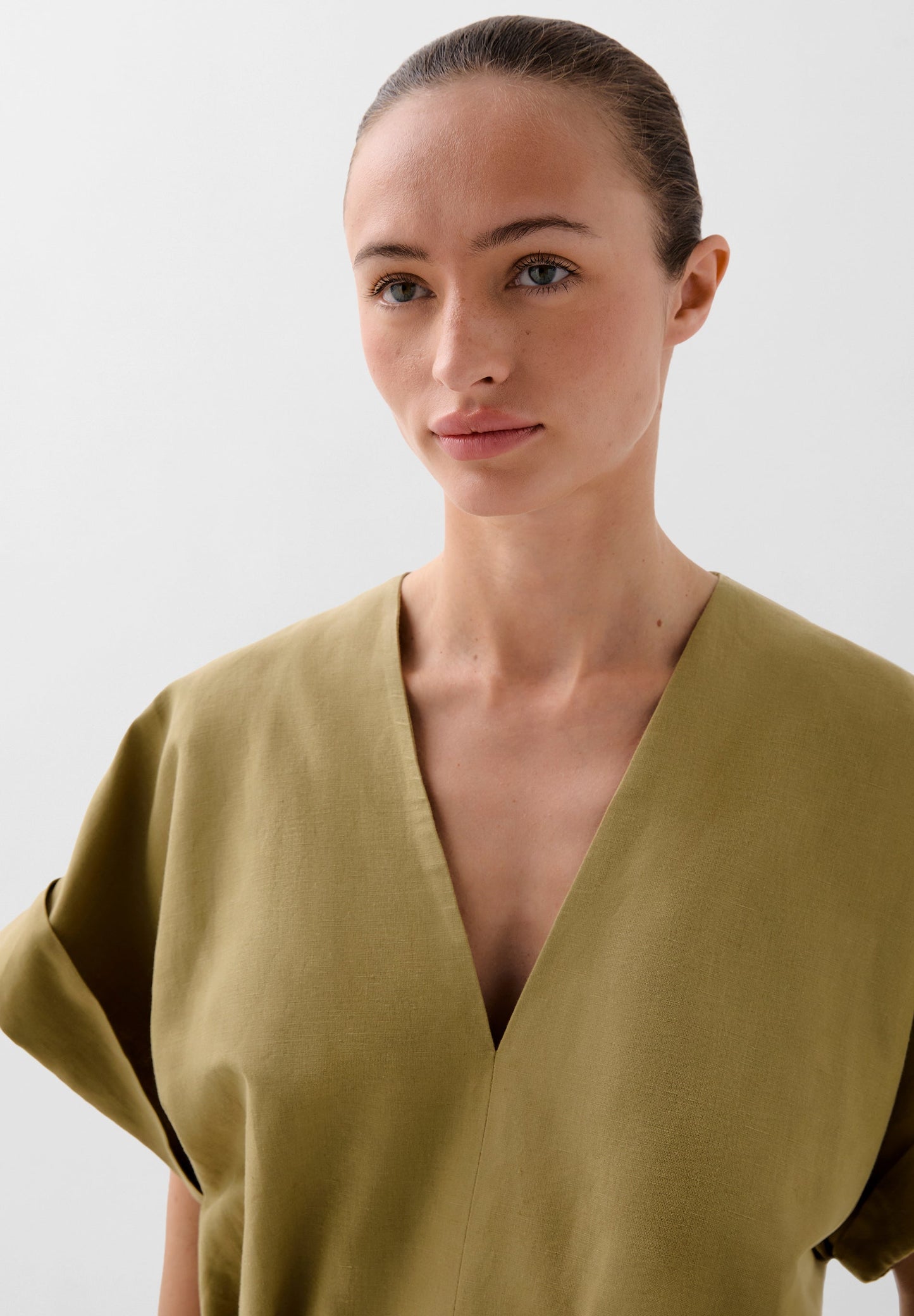 GATHERED LINEN DRESS