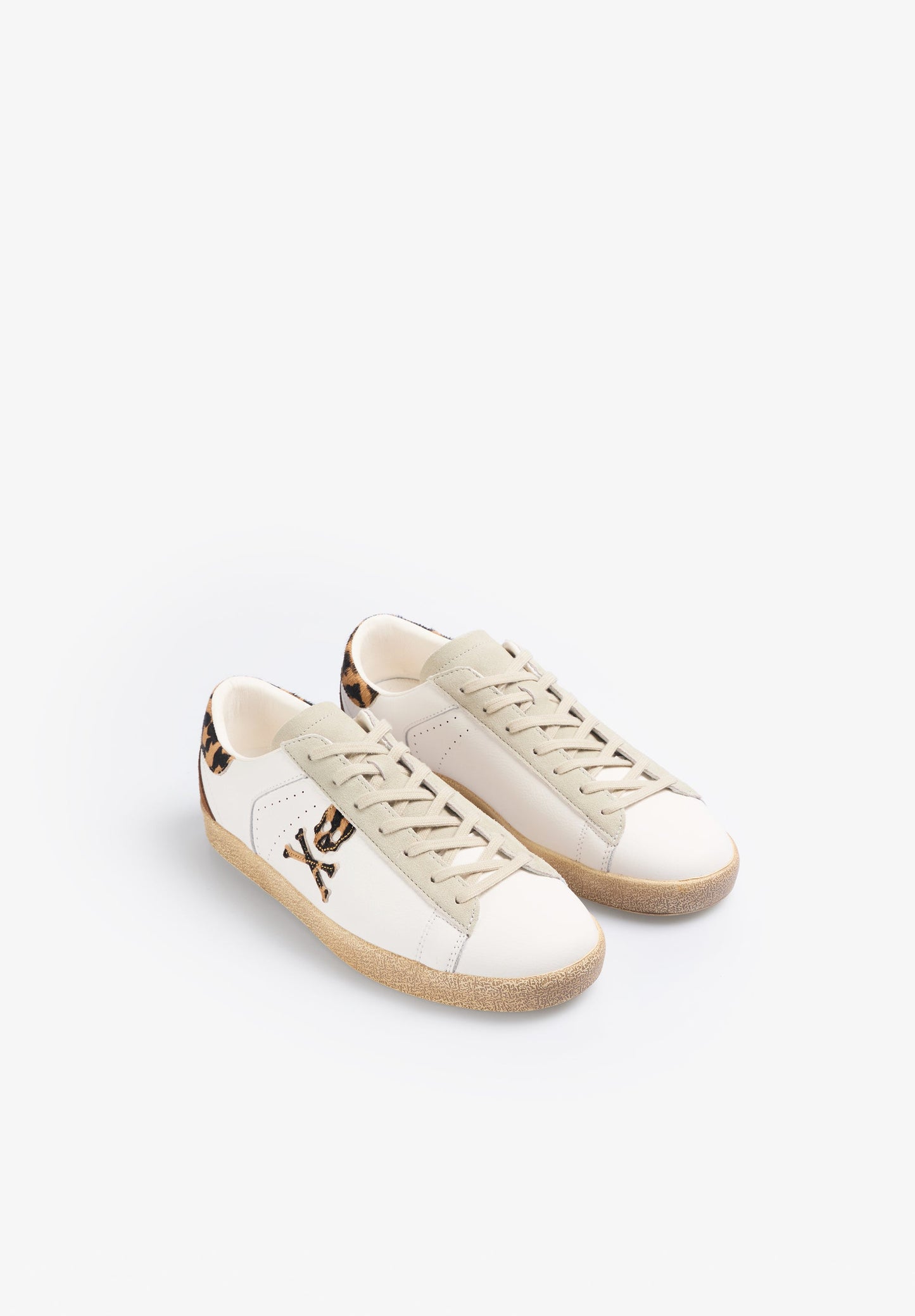 LOW TOP SNEAKERS WITH ANIMAL PRINT SKULL