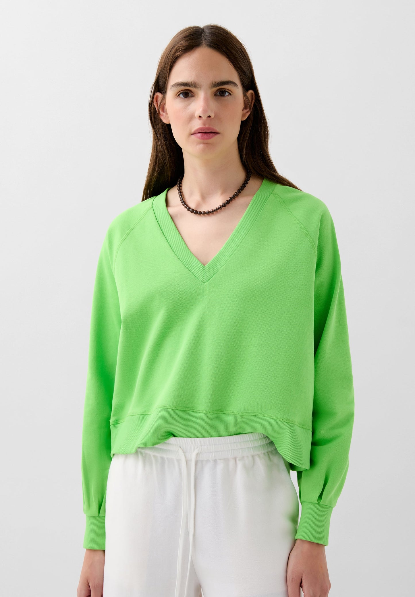 SWEAT BASIQUE COL V