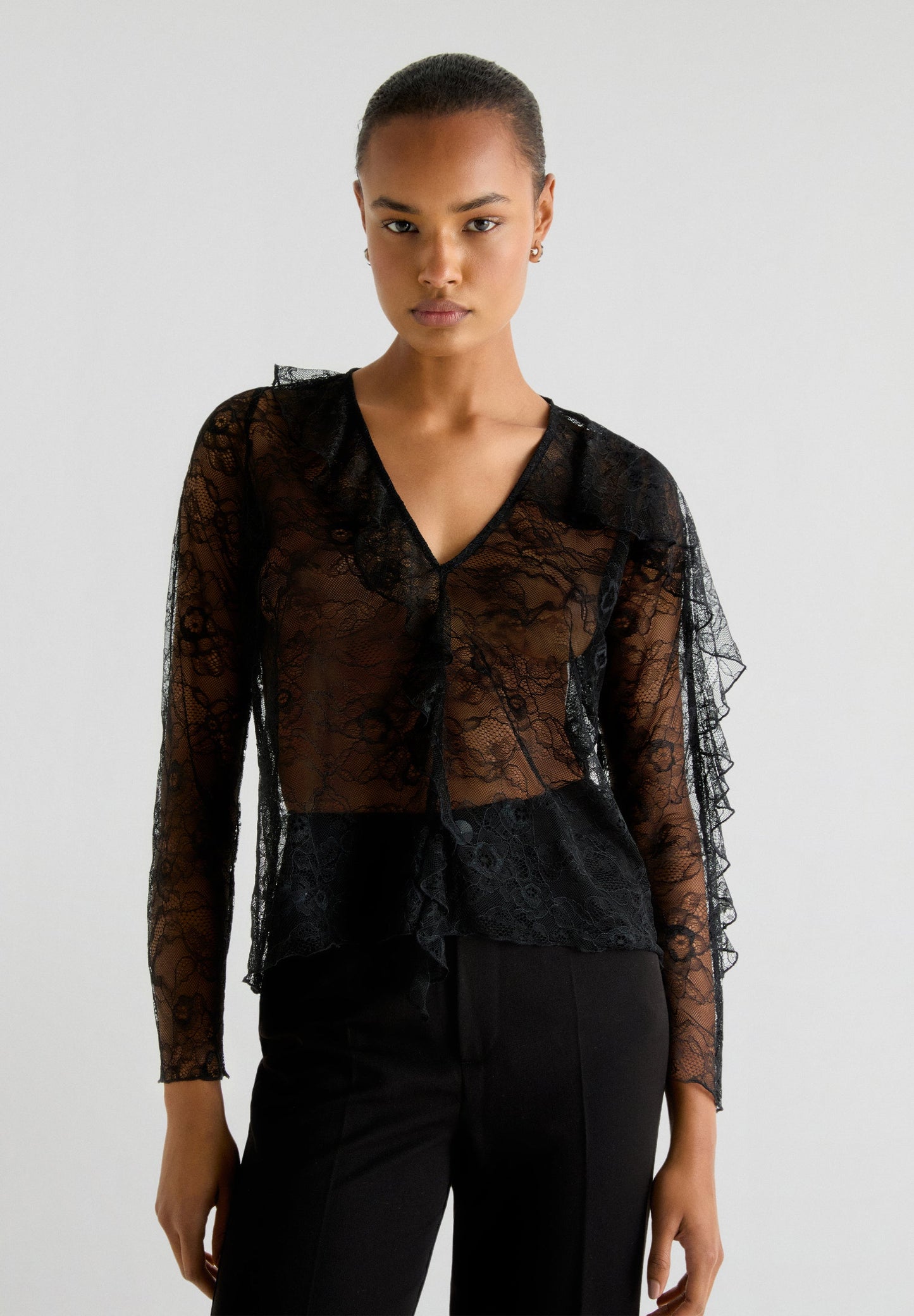 BLUSA ENCAJE VOLANTES - Scalpers