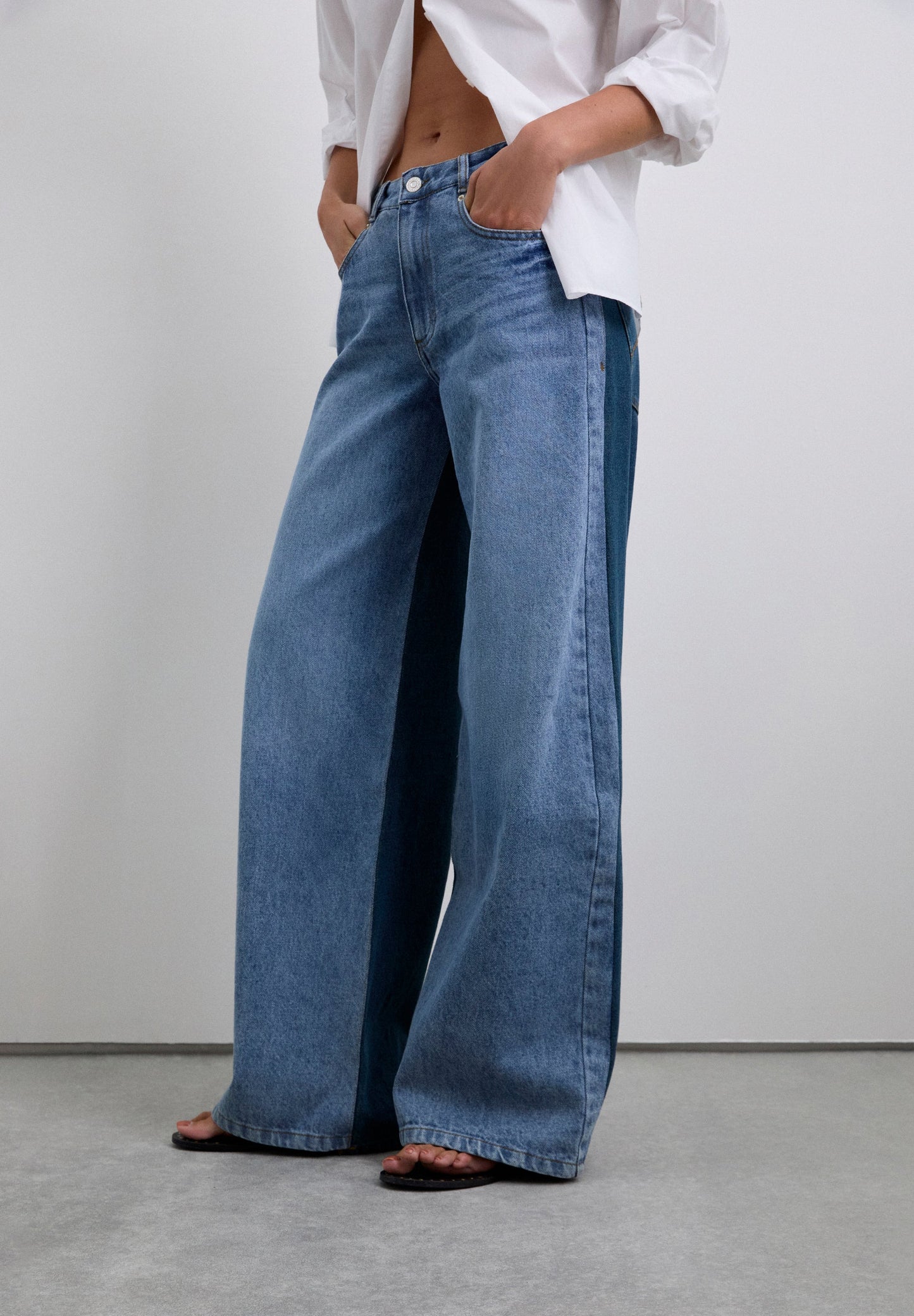 TWO-TONE JEANS
