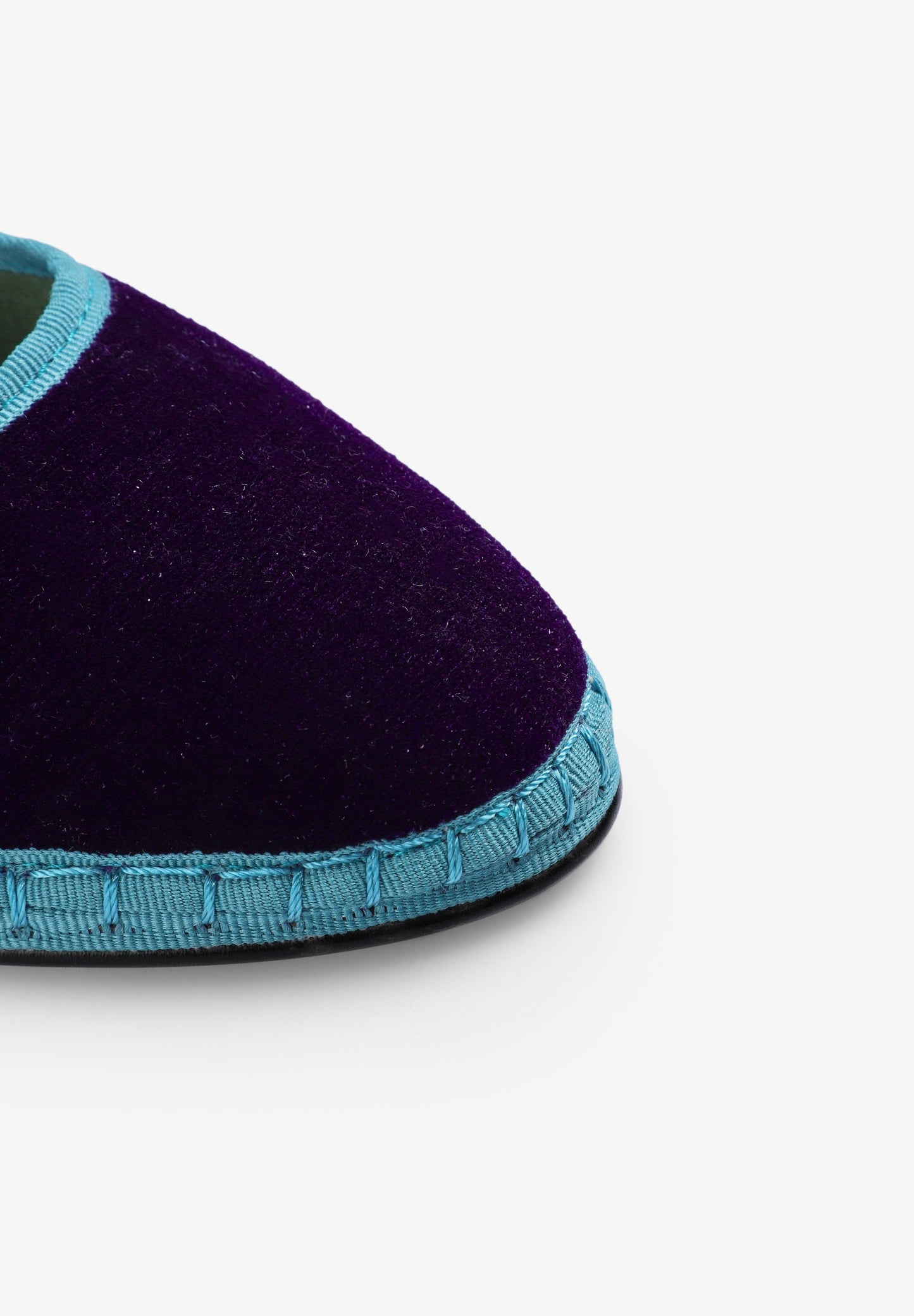 VELVET SLIPPERS WITH BUCKLE