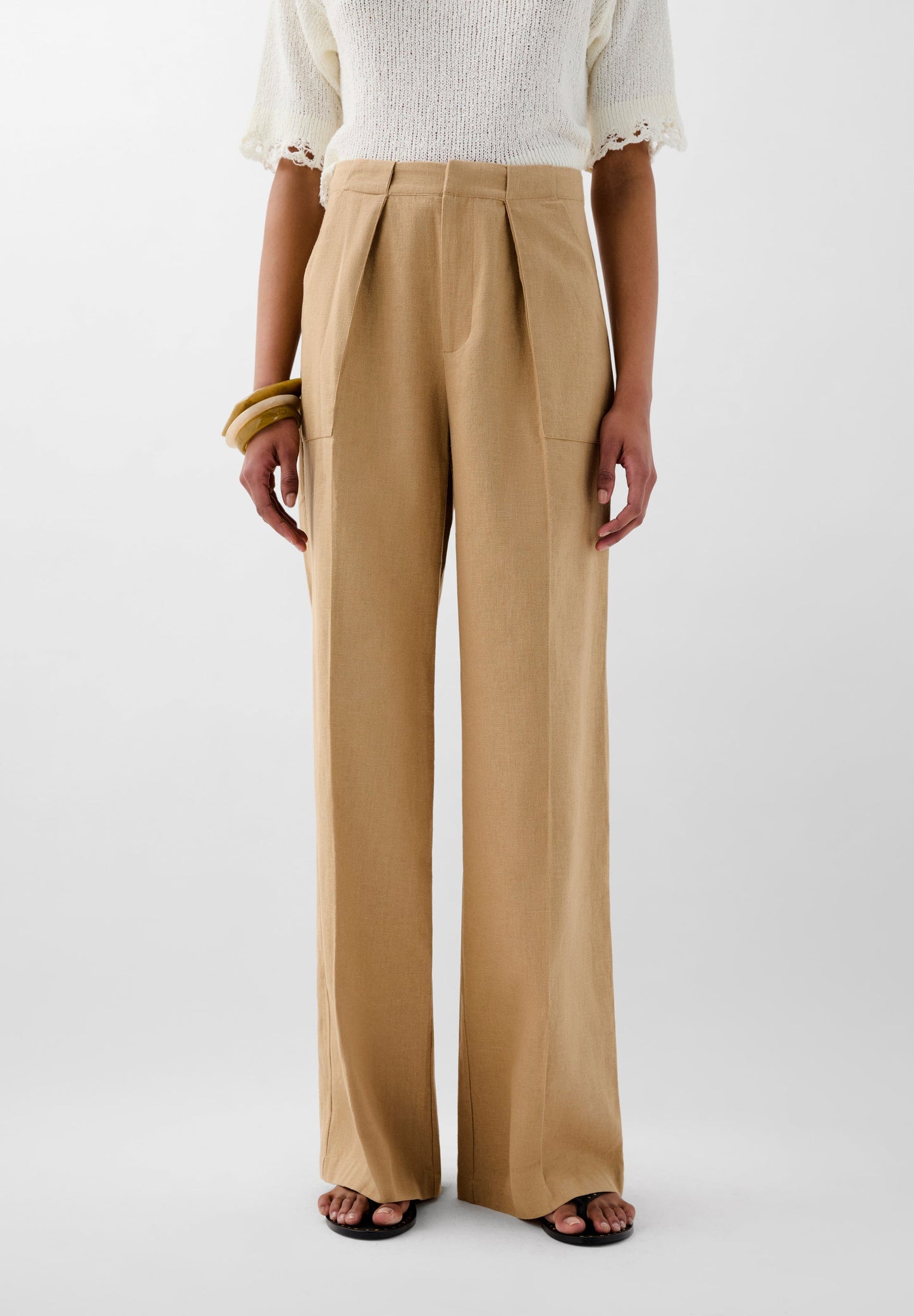 LINEN TROUSERS WITH DARTS
