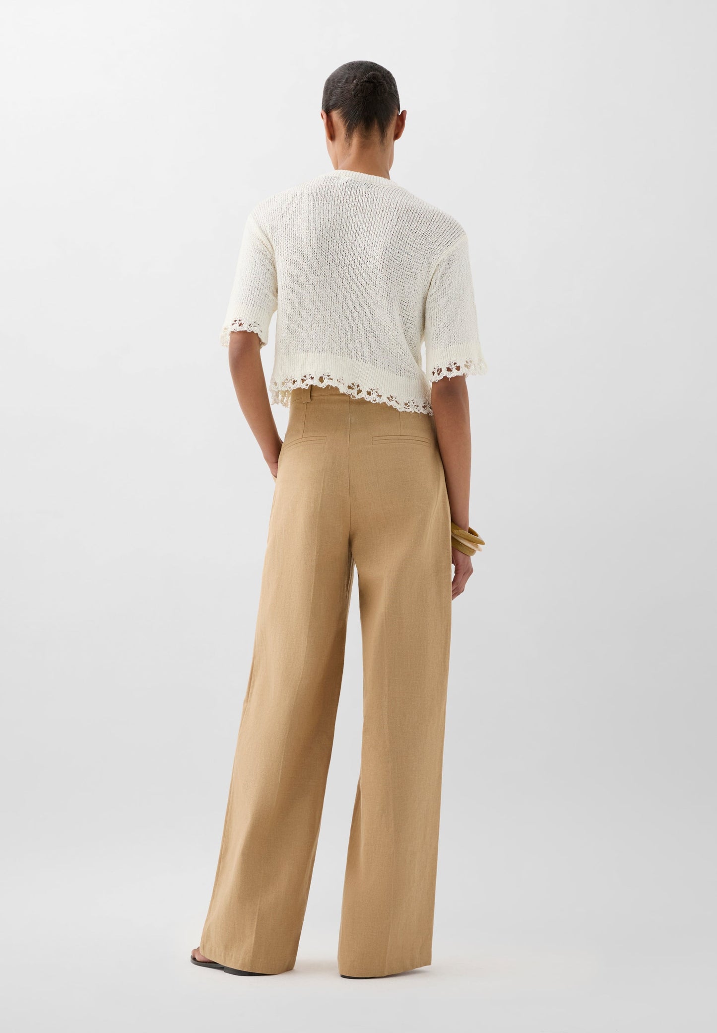 LINEN TROUSERS WITH DARTS