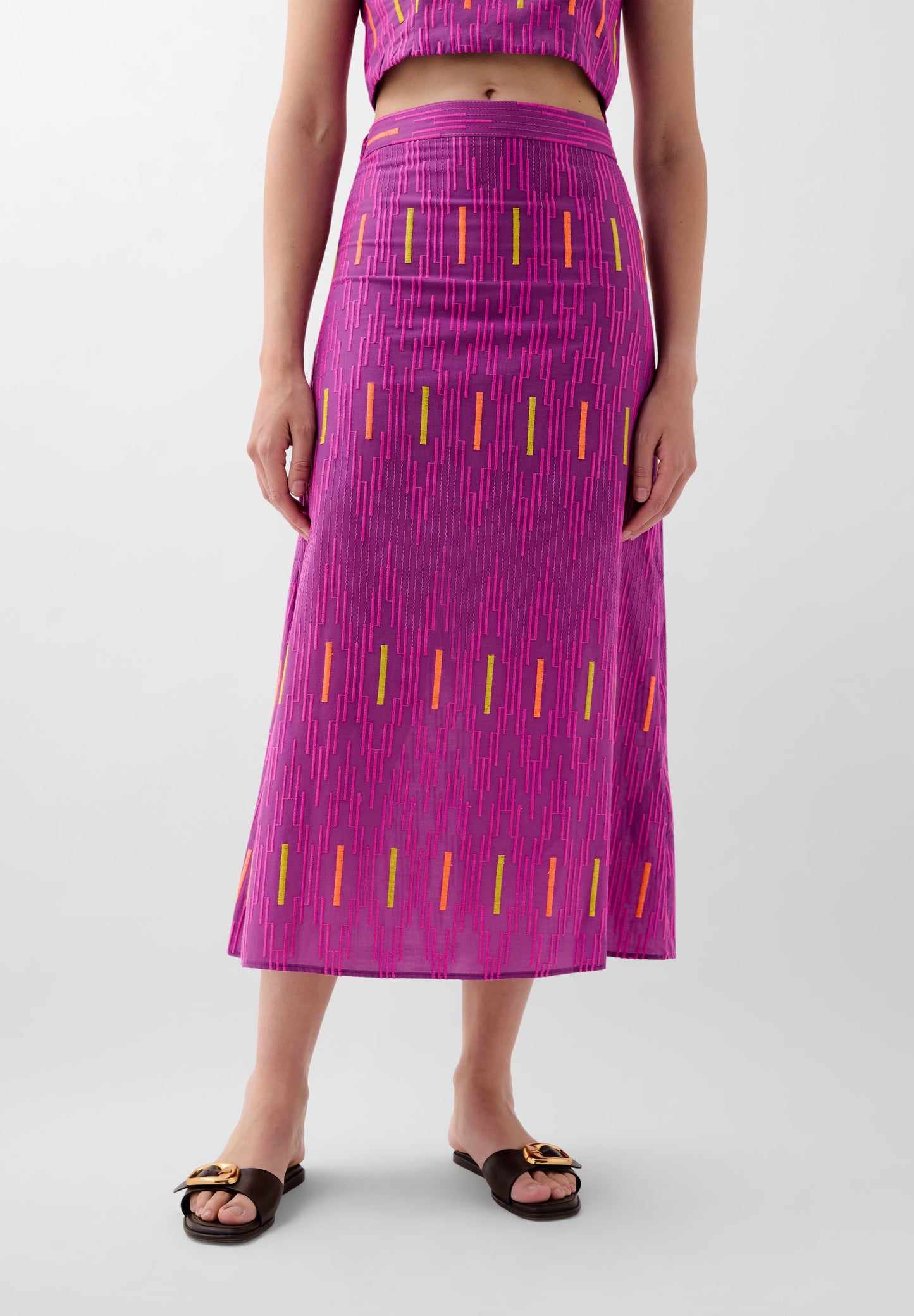 JUPE MIDI BRODERIES