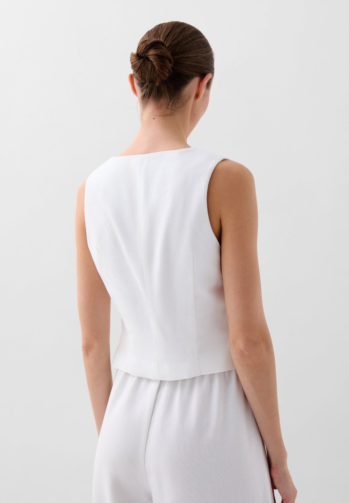 V-NECK WAISTCOAT