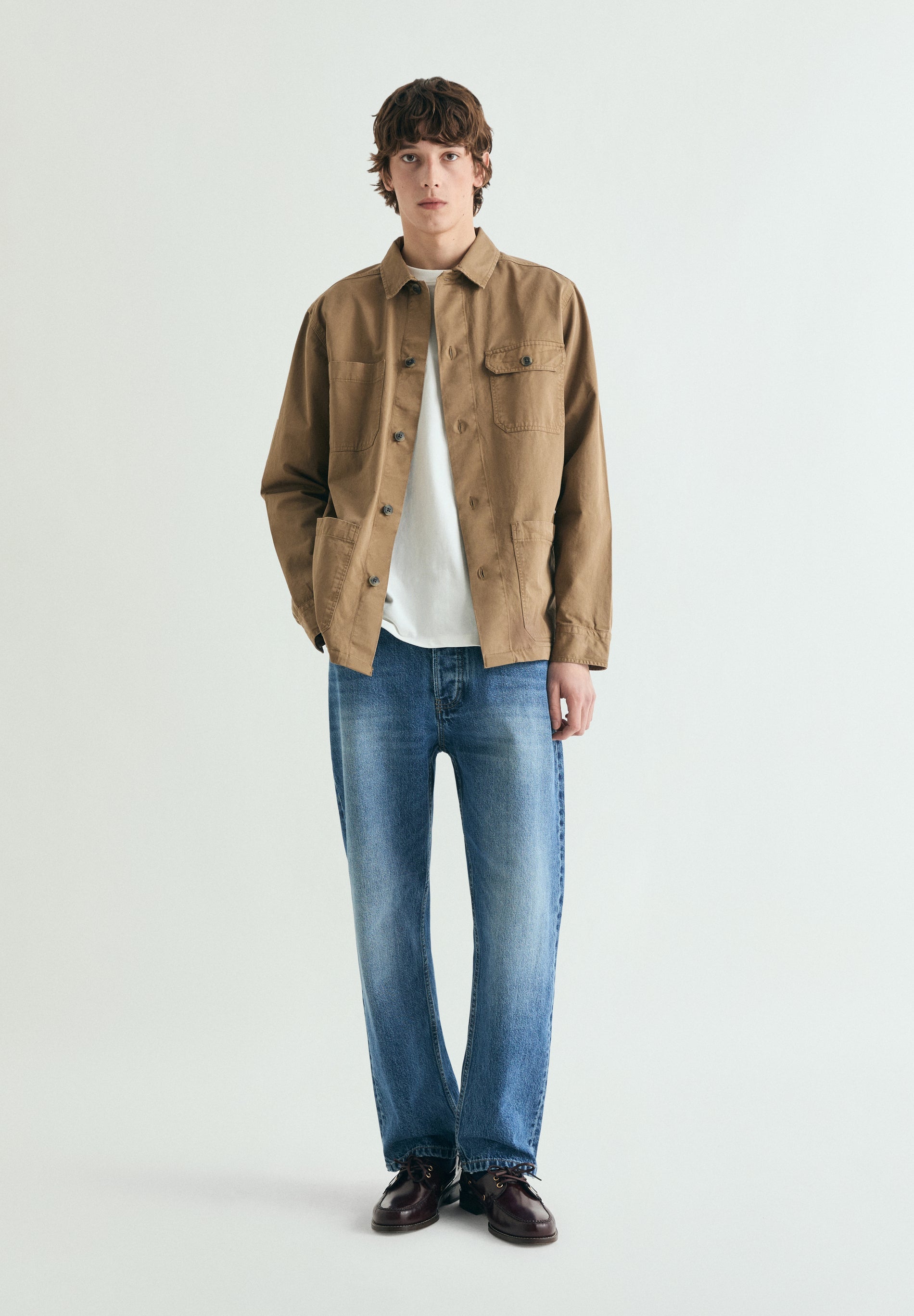 CROPPED FIT JEANS