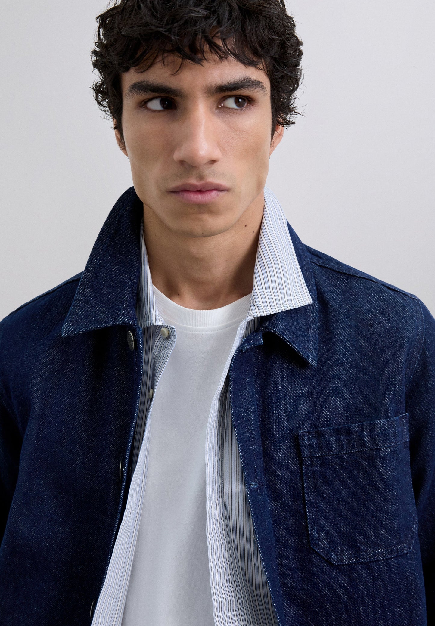 VESTE EN JEAN DÉLAVÉE