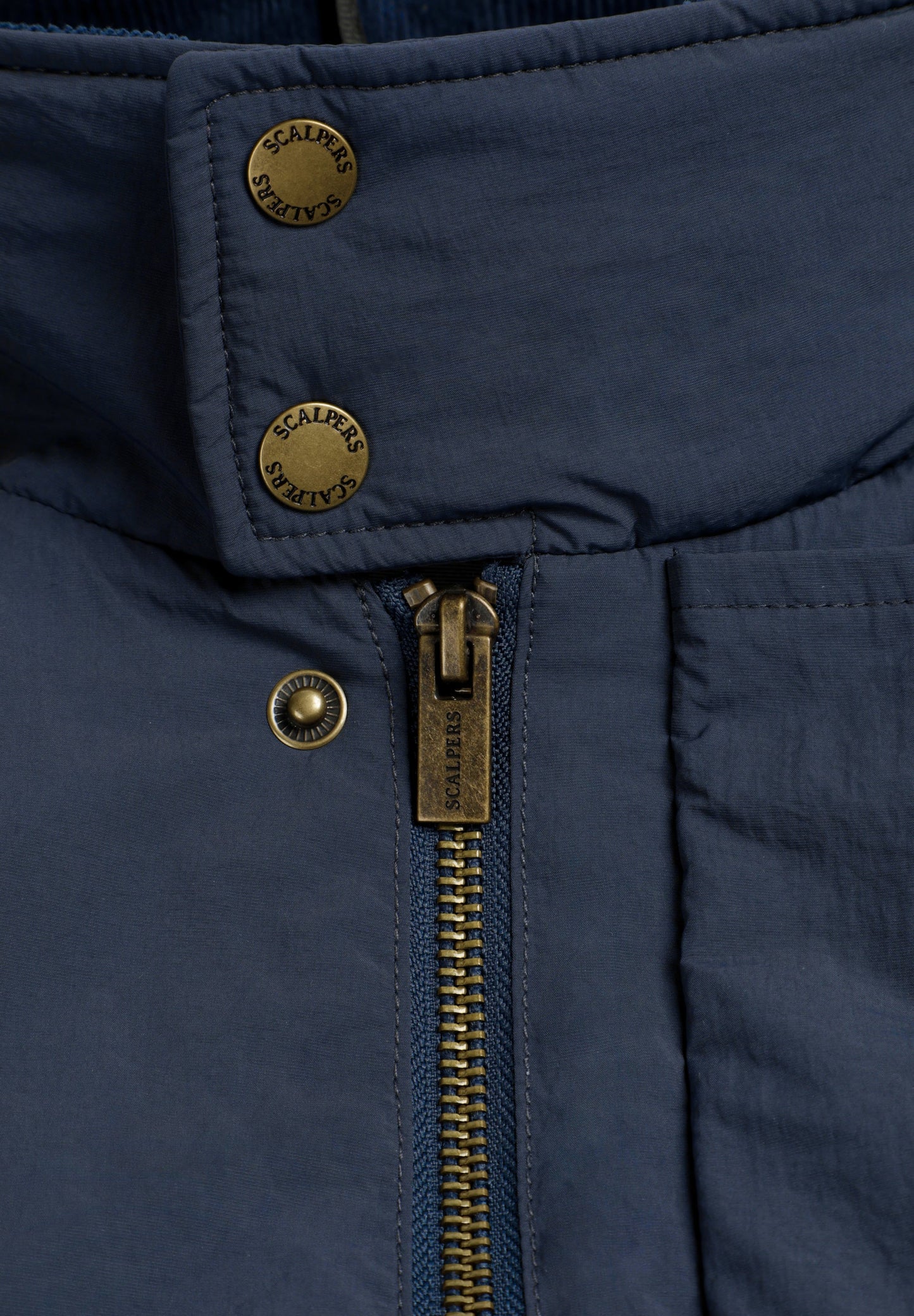 VESTE TECHNIQUE IMPERMÉABLE