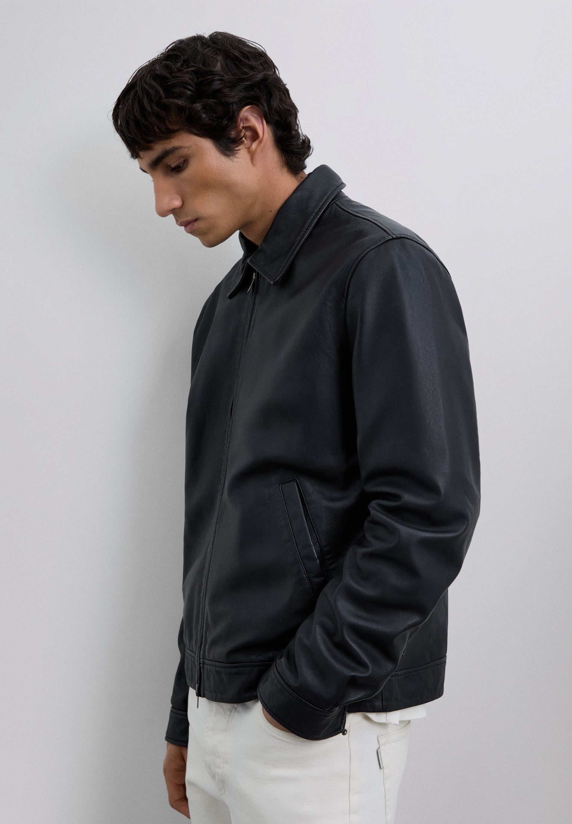LEDERJACKE MIT HEMDKRAGEN