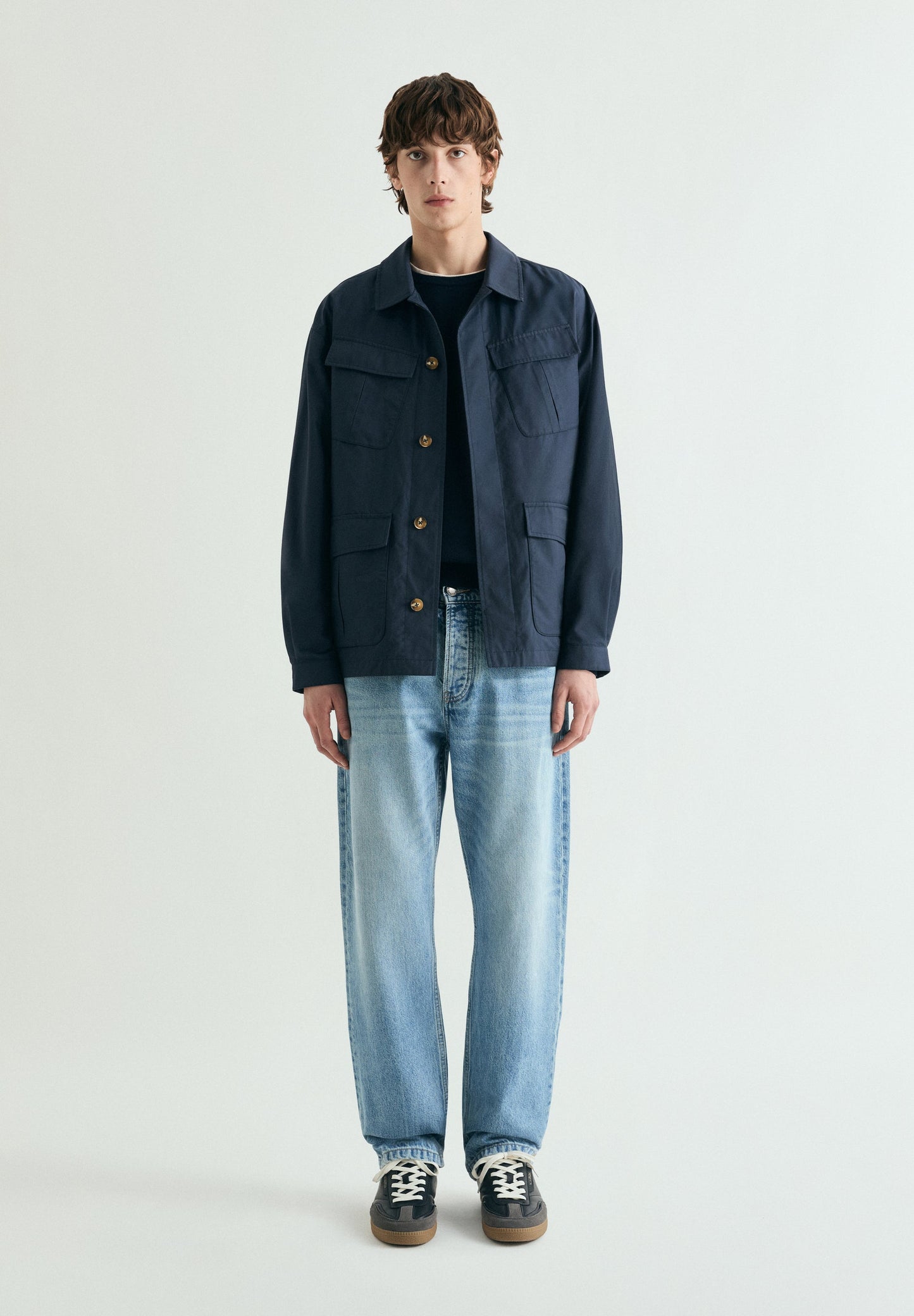 JEANS IM REGULAR FIT