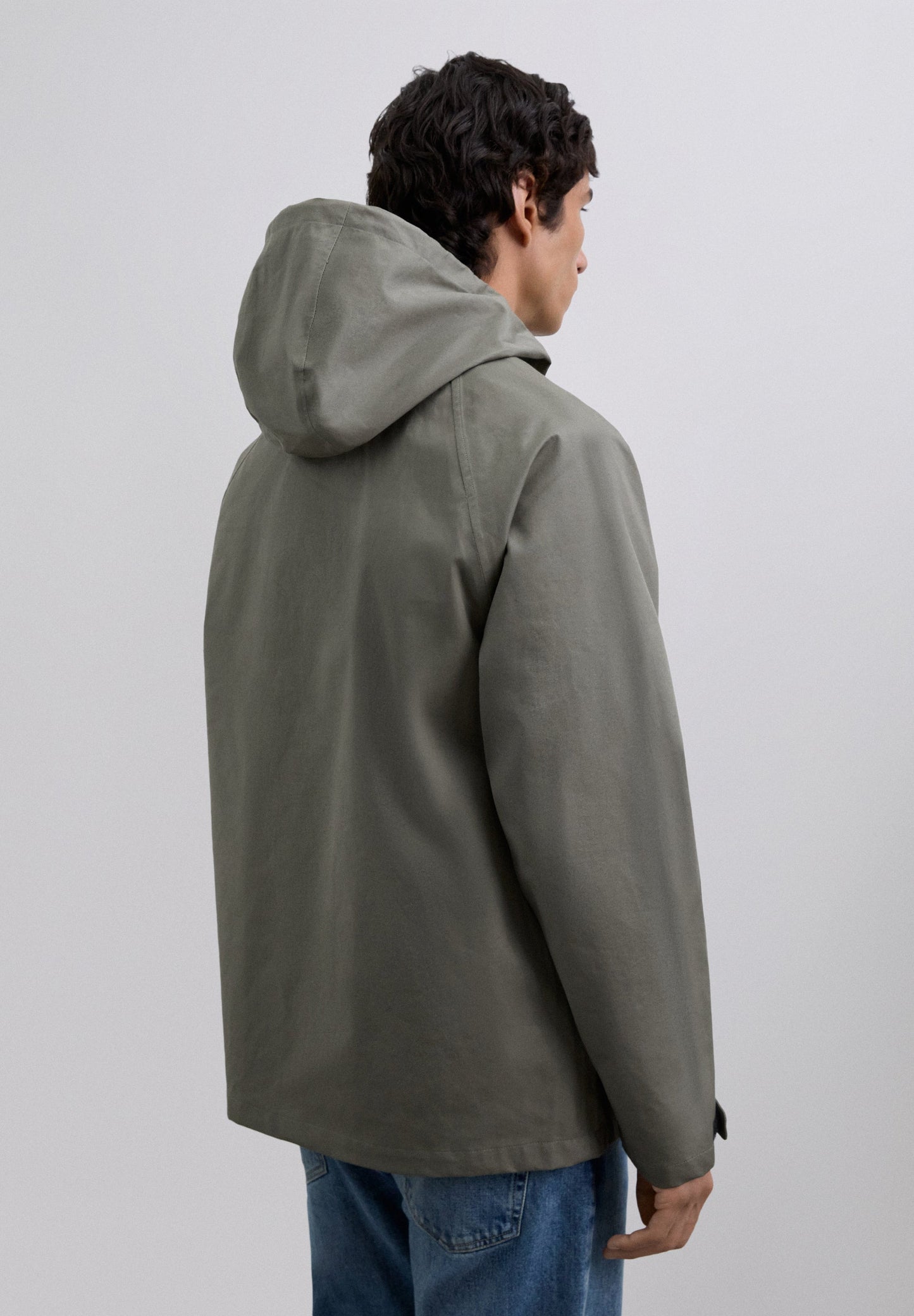 WASSERABWEISENDE JACKE MIT LOGO