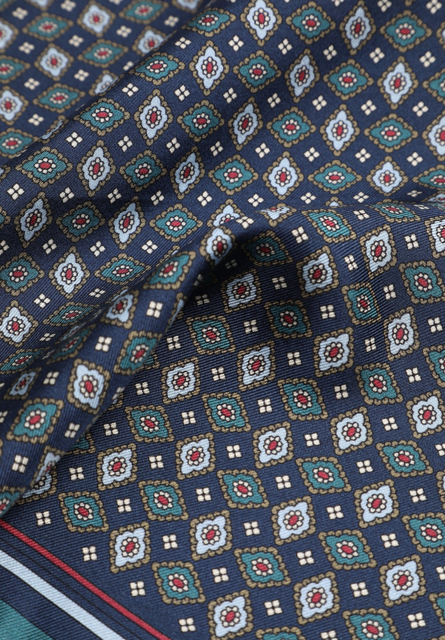 SC DIAMOND HANDKERCHIEF