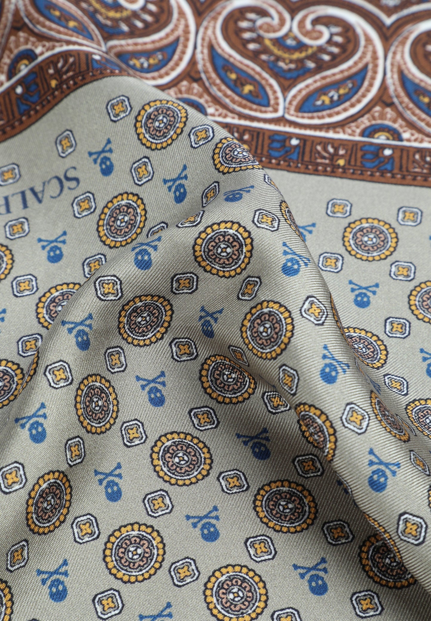 SC SKULL POOL HANDKERCHIEF