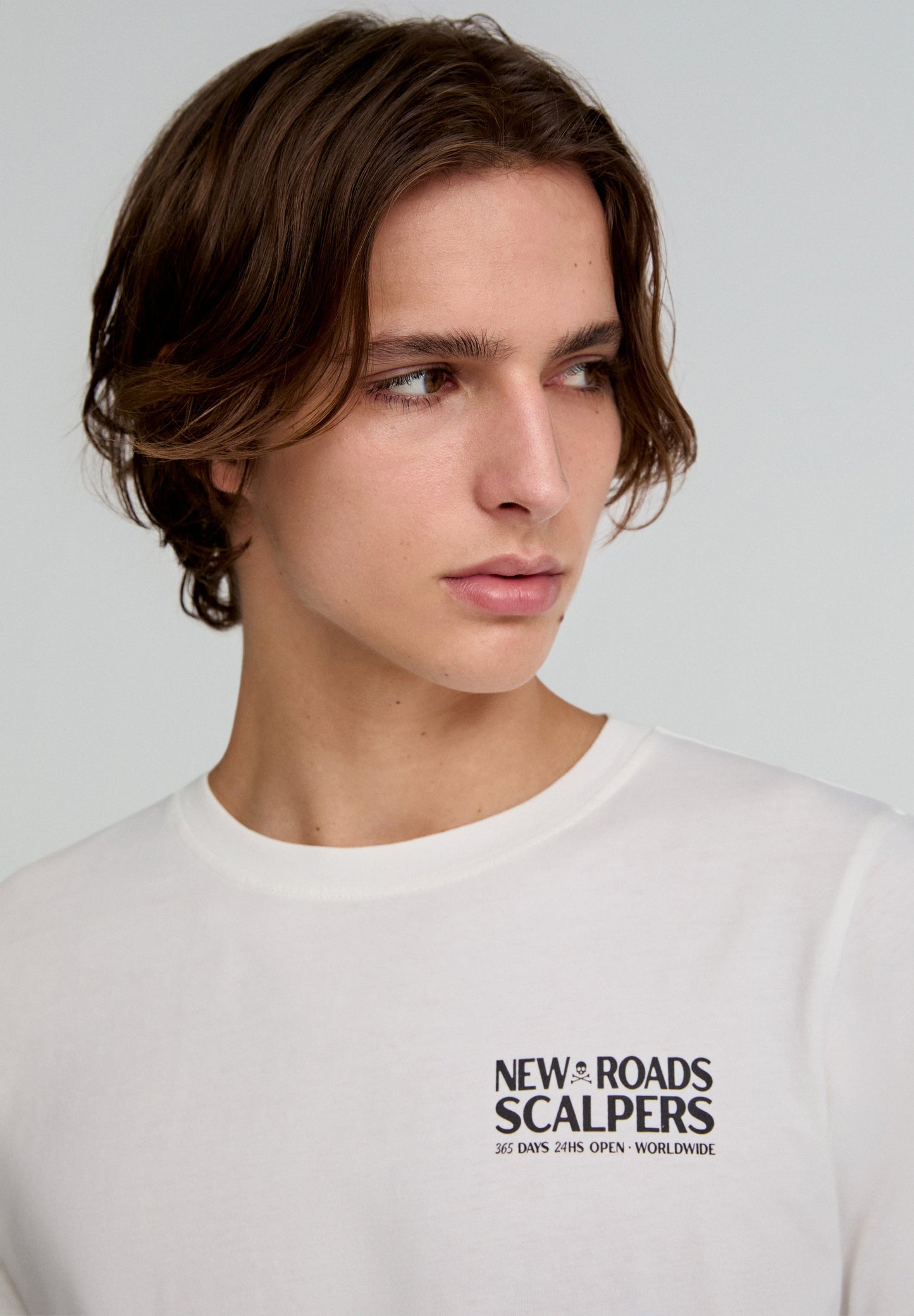 T-SHIRT WITH PRINT ON THE BACK