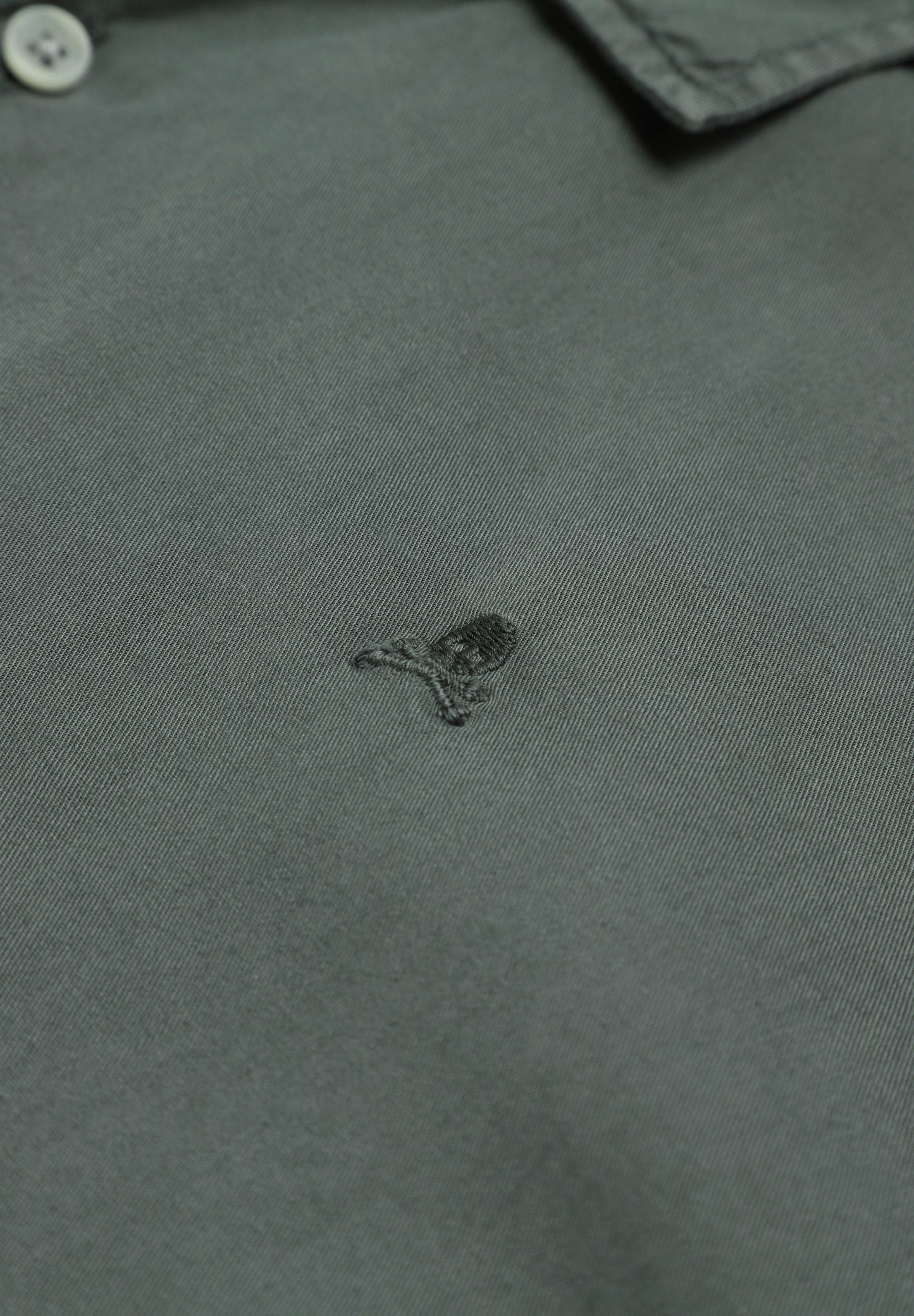 SKULL SHIRT WITH MATCHING EMBROIDERY