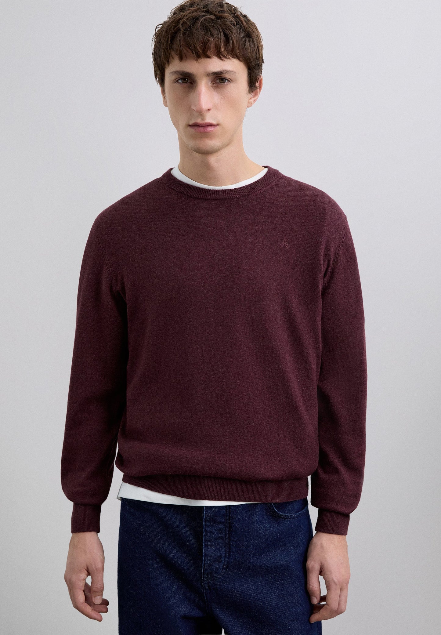 PULLOVER MIT TOTENKOPF-STICKEREI