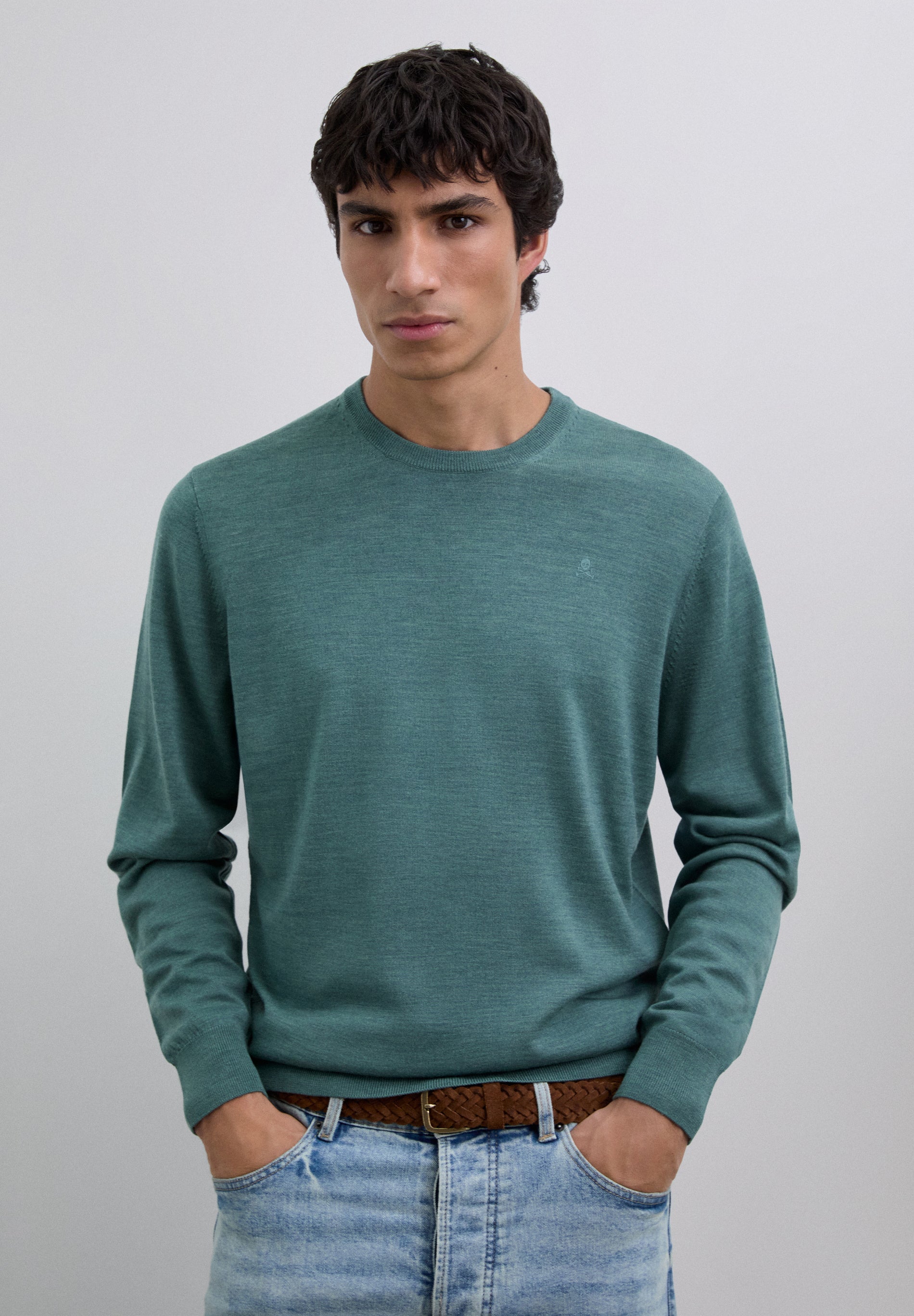 PULL LAINE SKULL BRODÉ