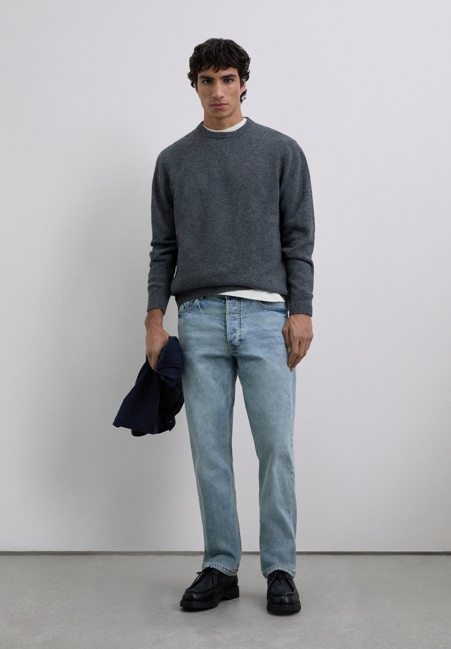 WOOL BLEND ROUND NECK SWEATER