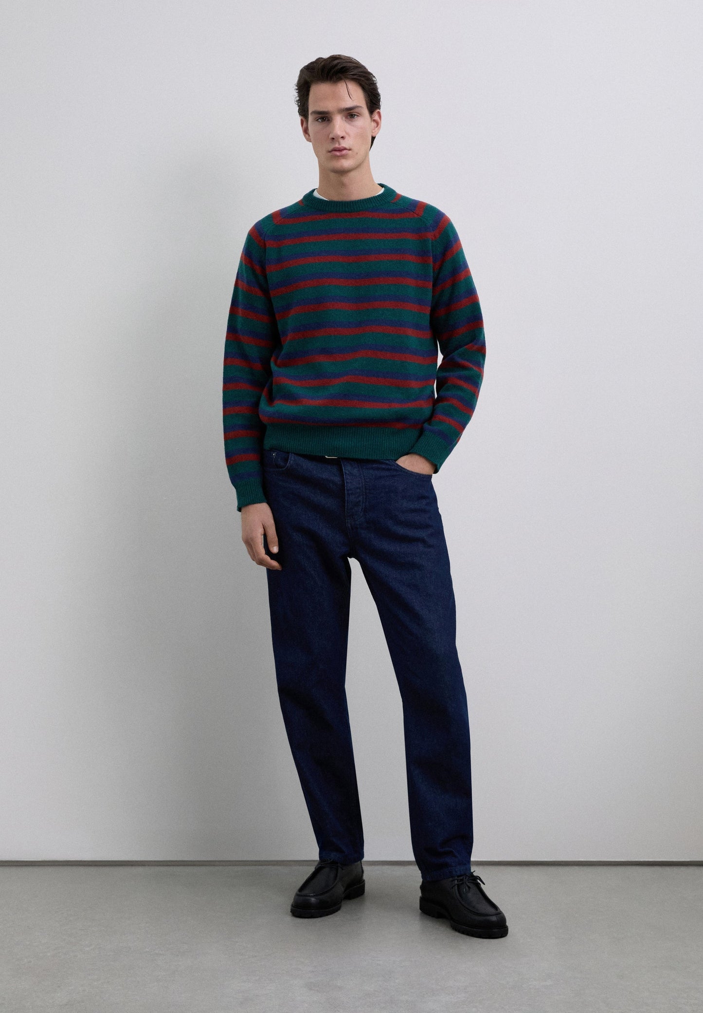 PULLOVER MIT RUNDAUSSCHNITT UND STREIFEN