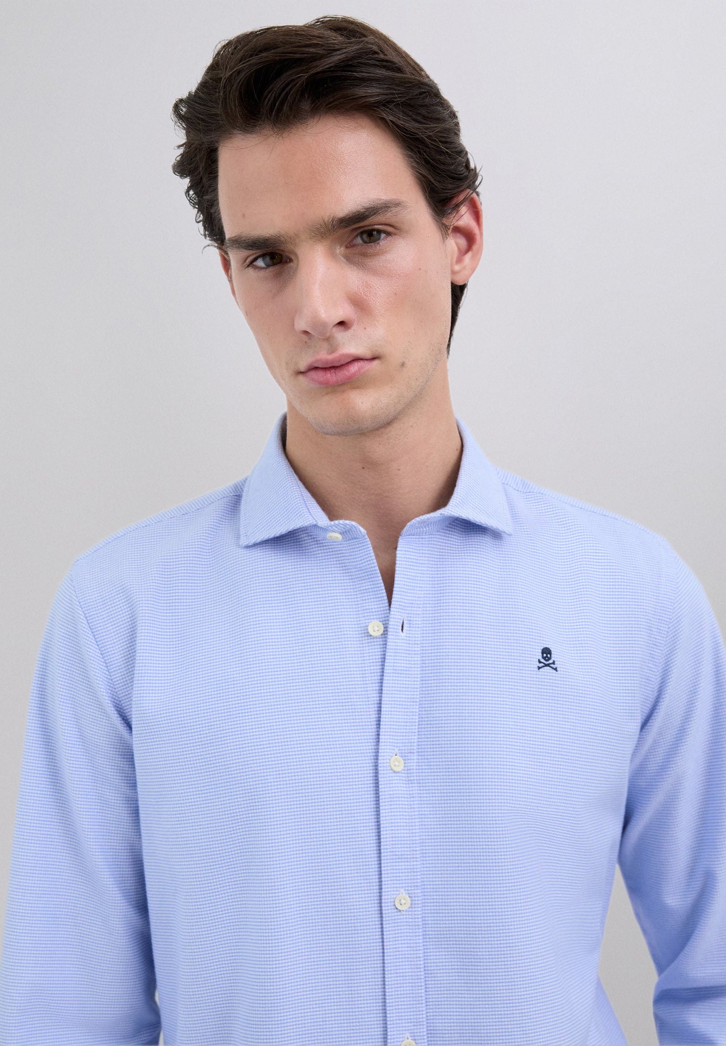 OXFORDHEMD MIT TOTENKOPF