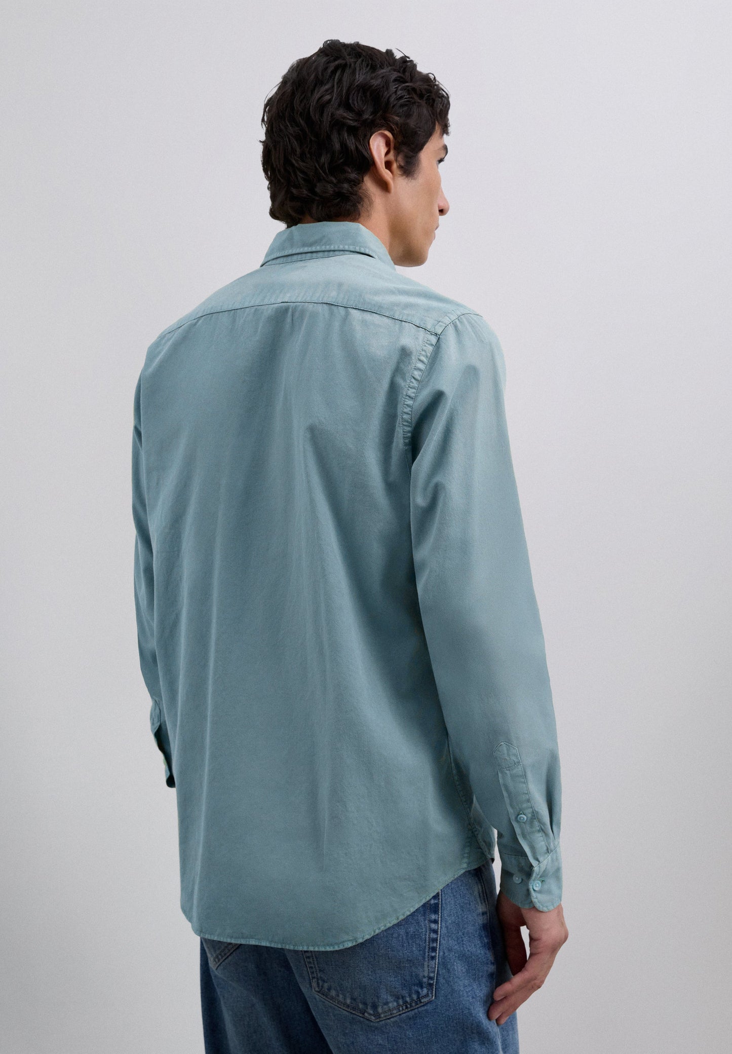 REGULAR FIT EMBROIDERED SHIRT