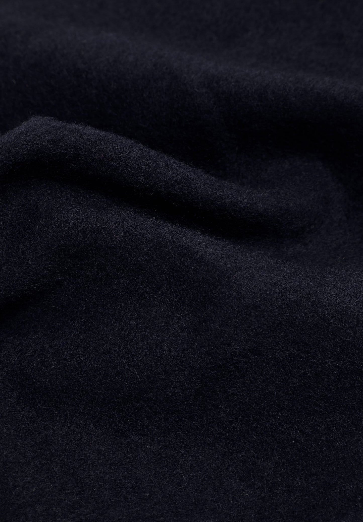 BASIC WOOL SCARF WITH FRINGES