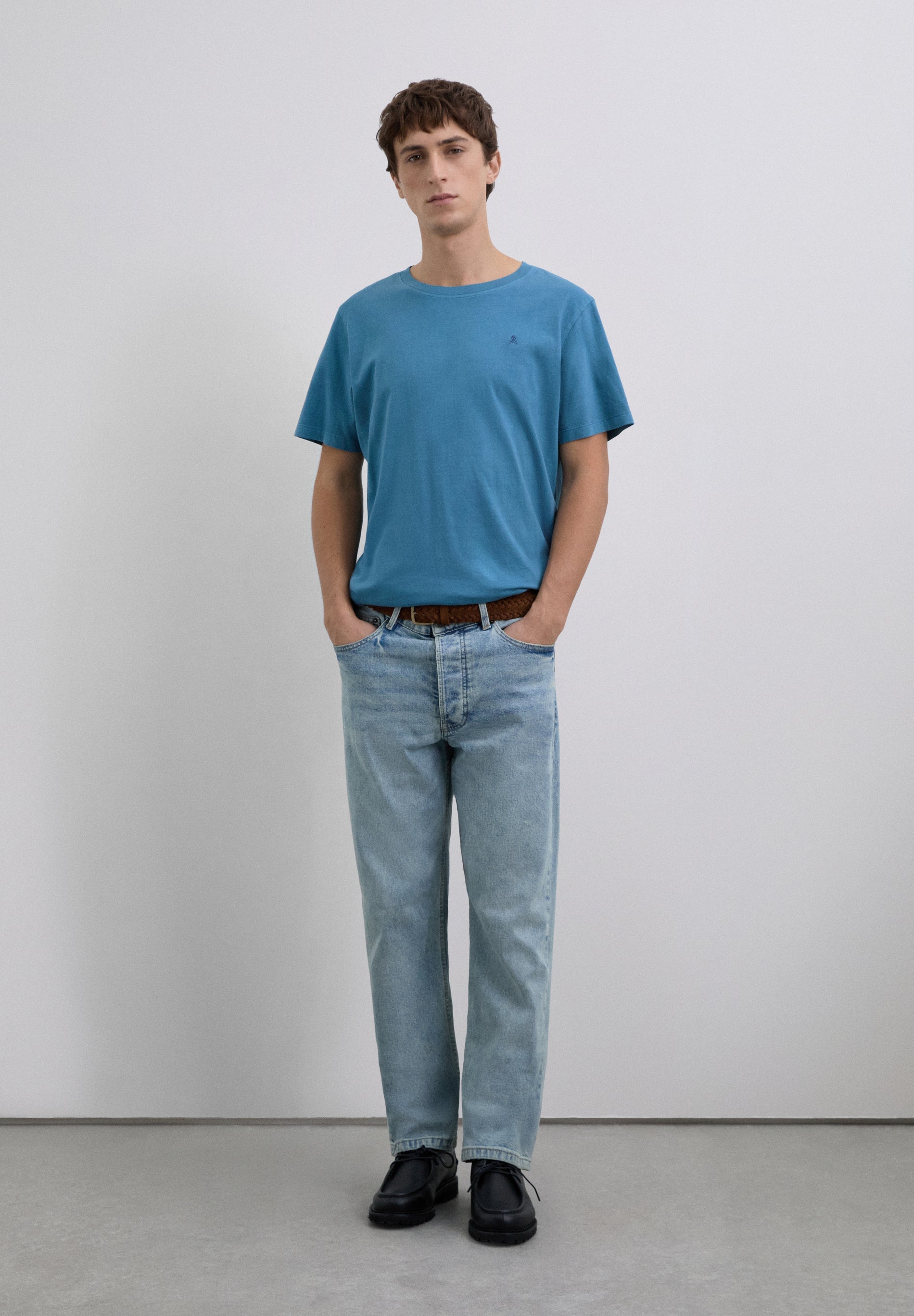 T-SHIRT GEBORDUURD DOODSHOOFD TON SUR TON