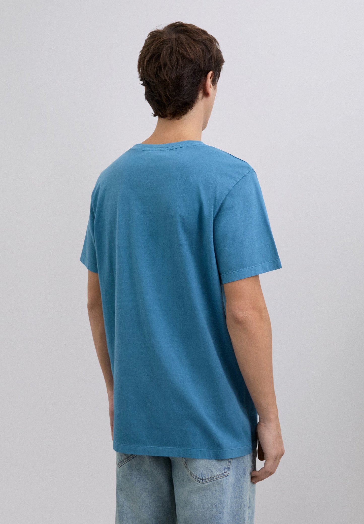 T-SHIRT WITH MATCHING EMBROIDERED SKULL