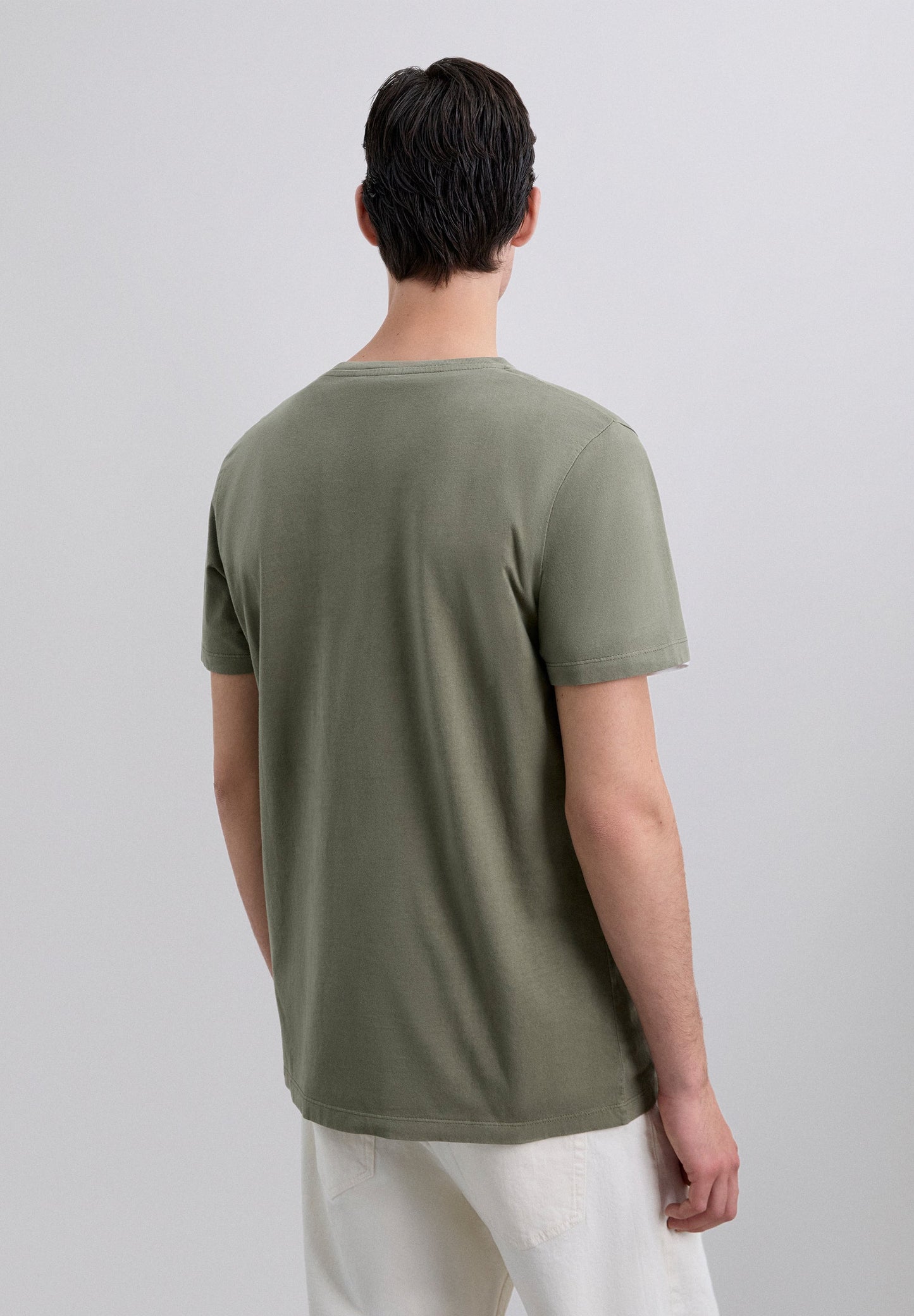 T-SHIRT WITH MATCHING EMBROIDERED SKULL