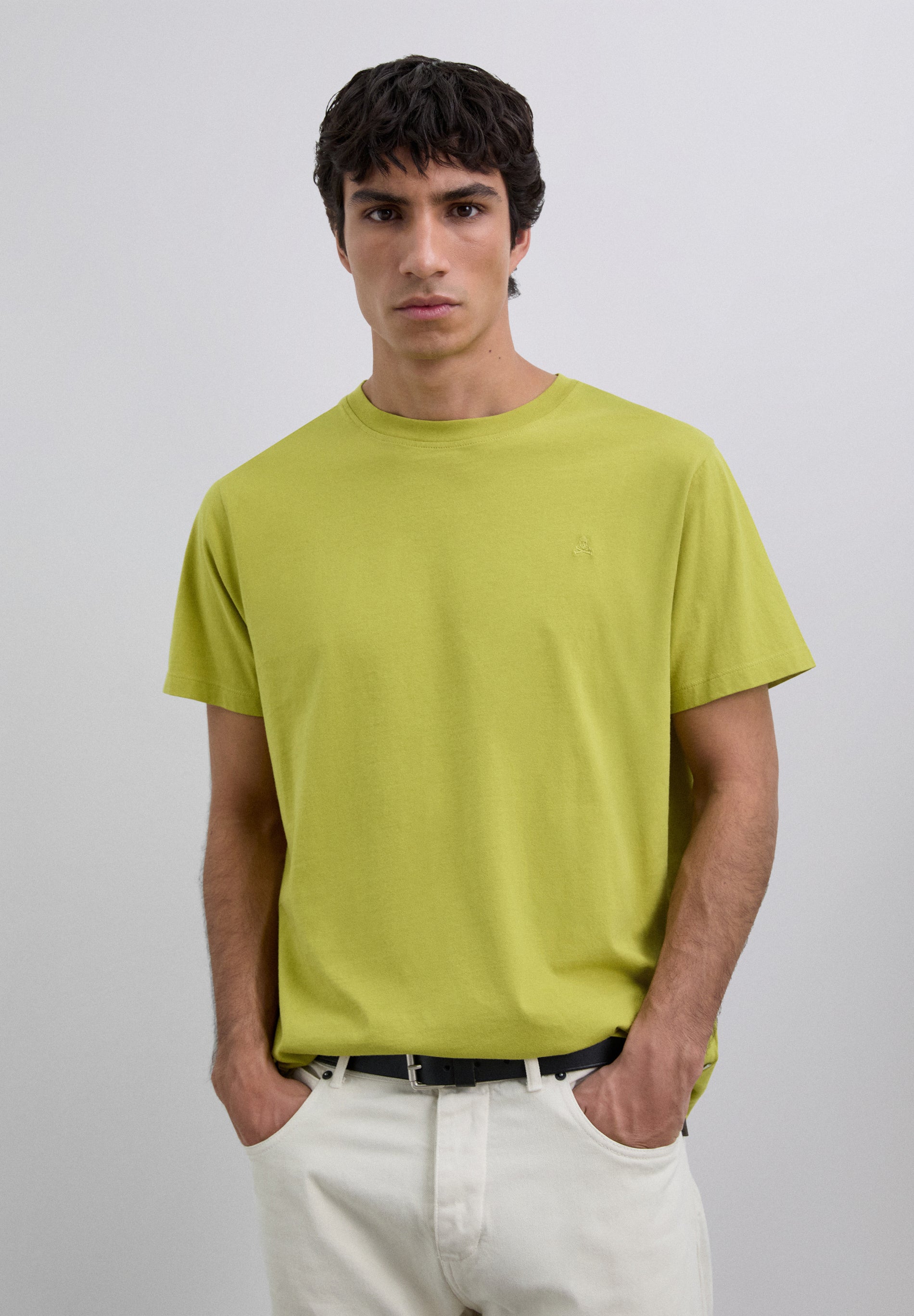 T-SHIRT SKULL BRODÉ