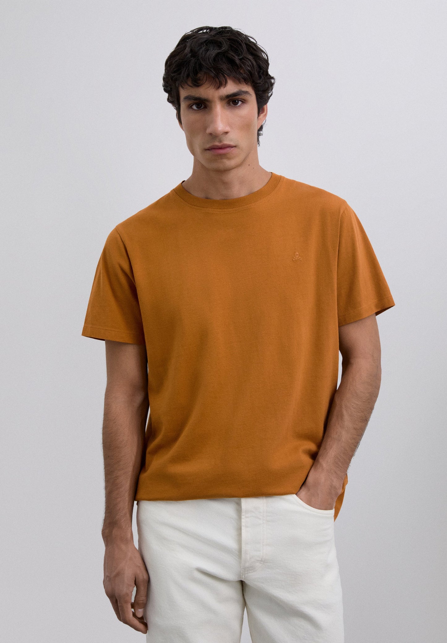 EMBROIDERED SKULL T-SHIRT