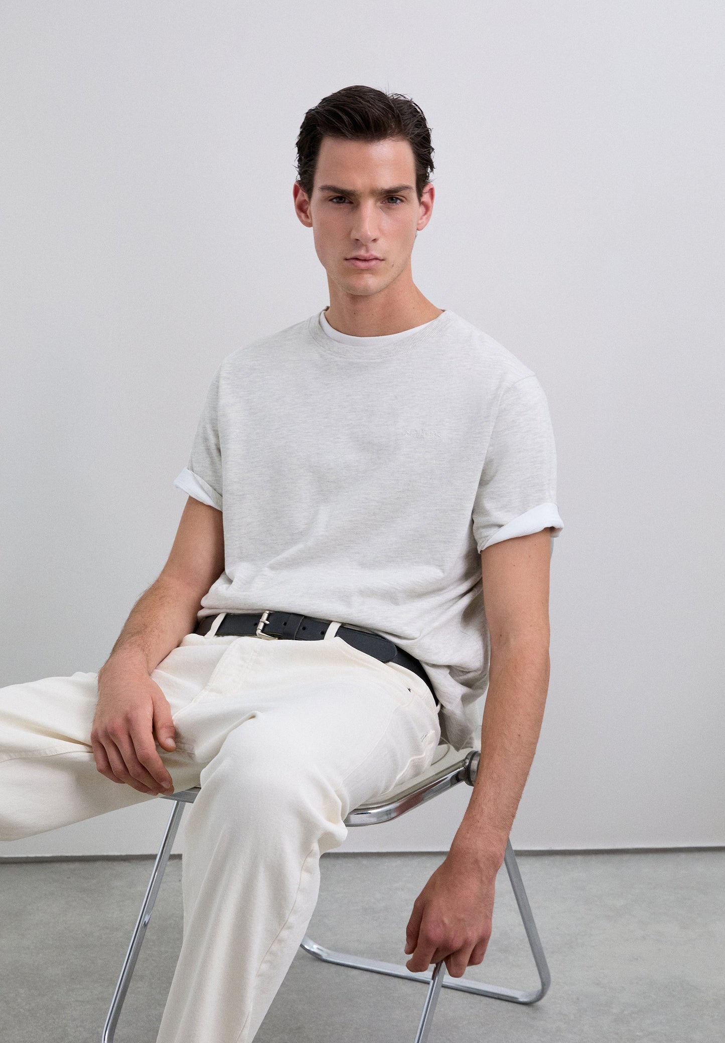 T-SHIRT BRODÉ DÉLAVÉ