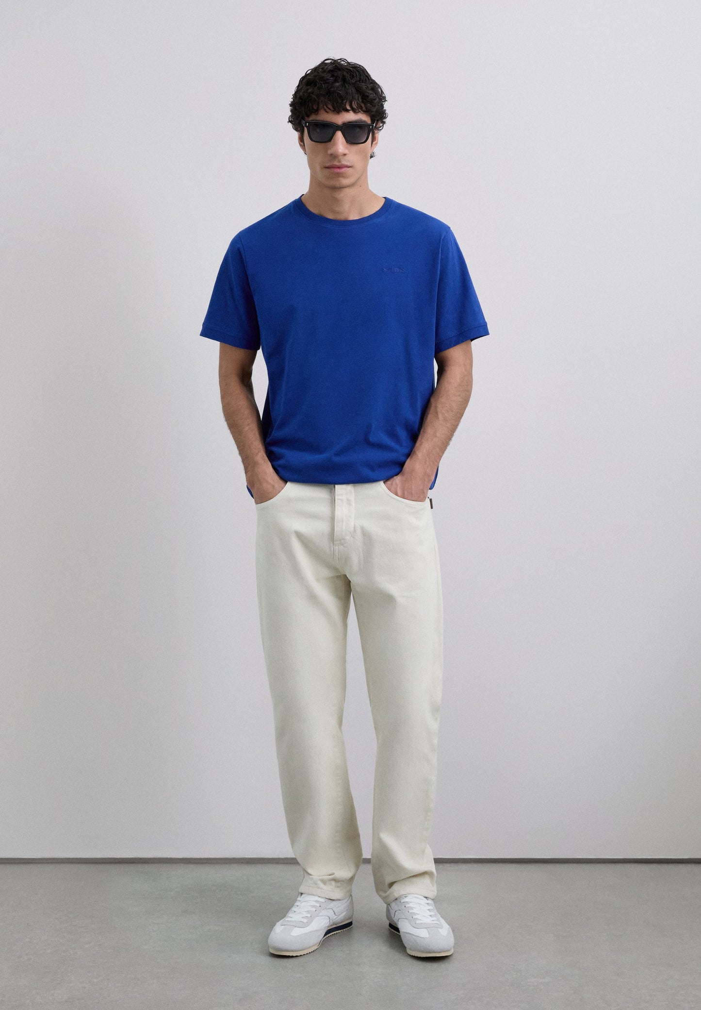 T-SHIRT BRODÉ DÉLAVÉ