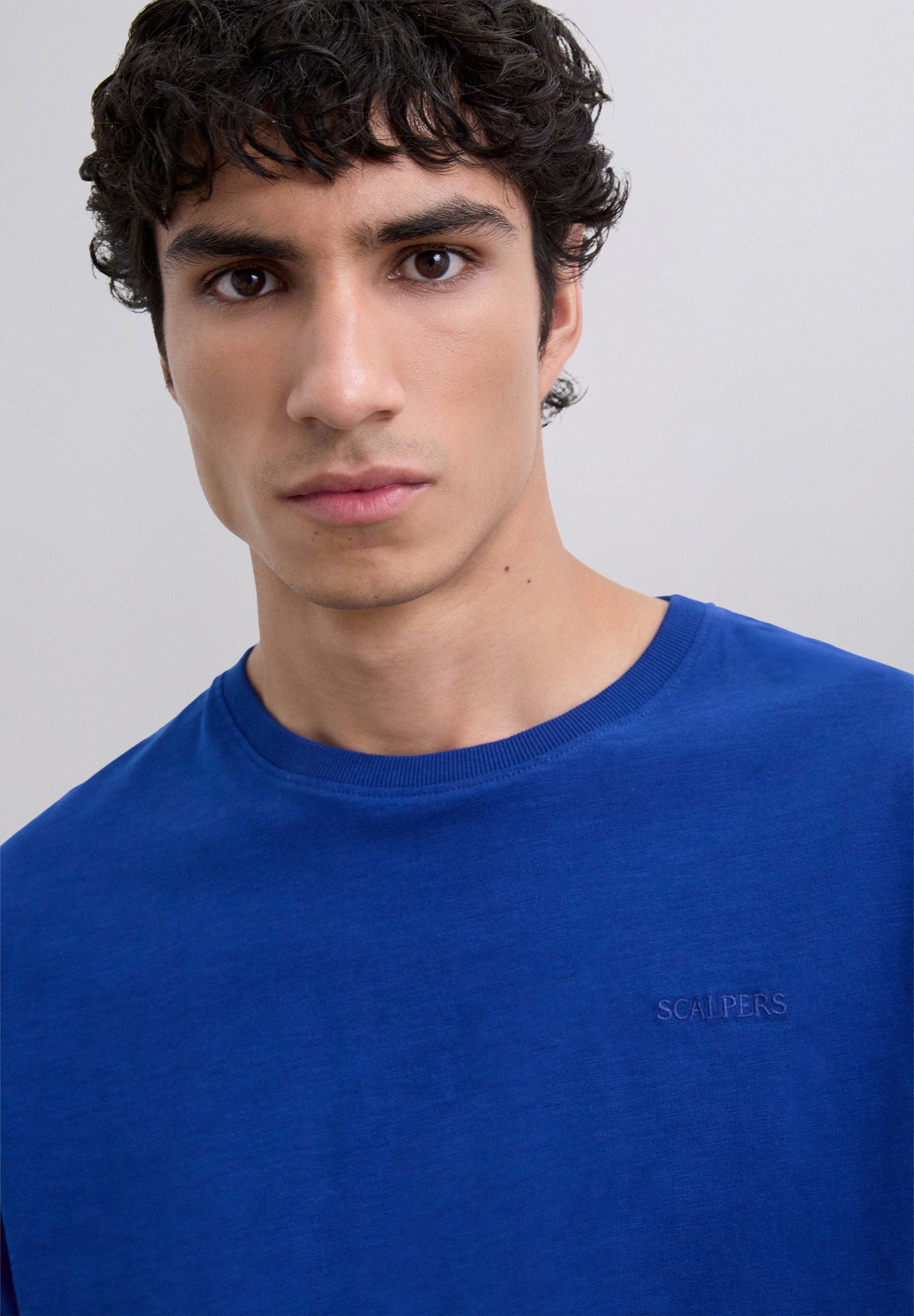 T-SHIRT BRODÉ DÉLAVÉ