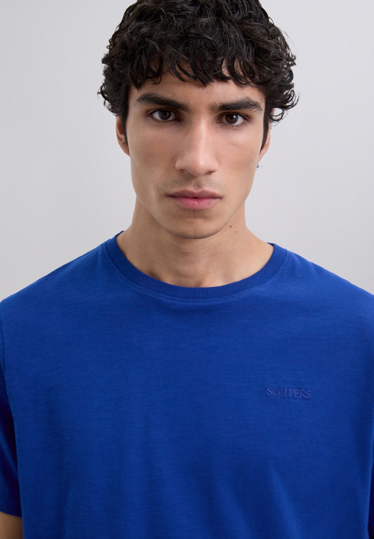 T-SHIRT BRODÉ DÉLAVÉ
