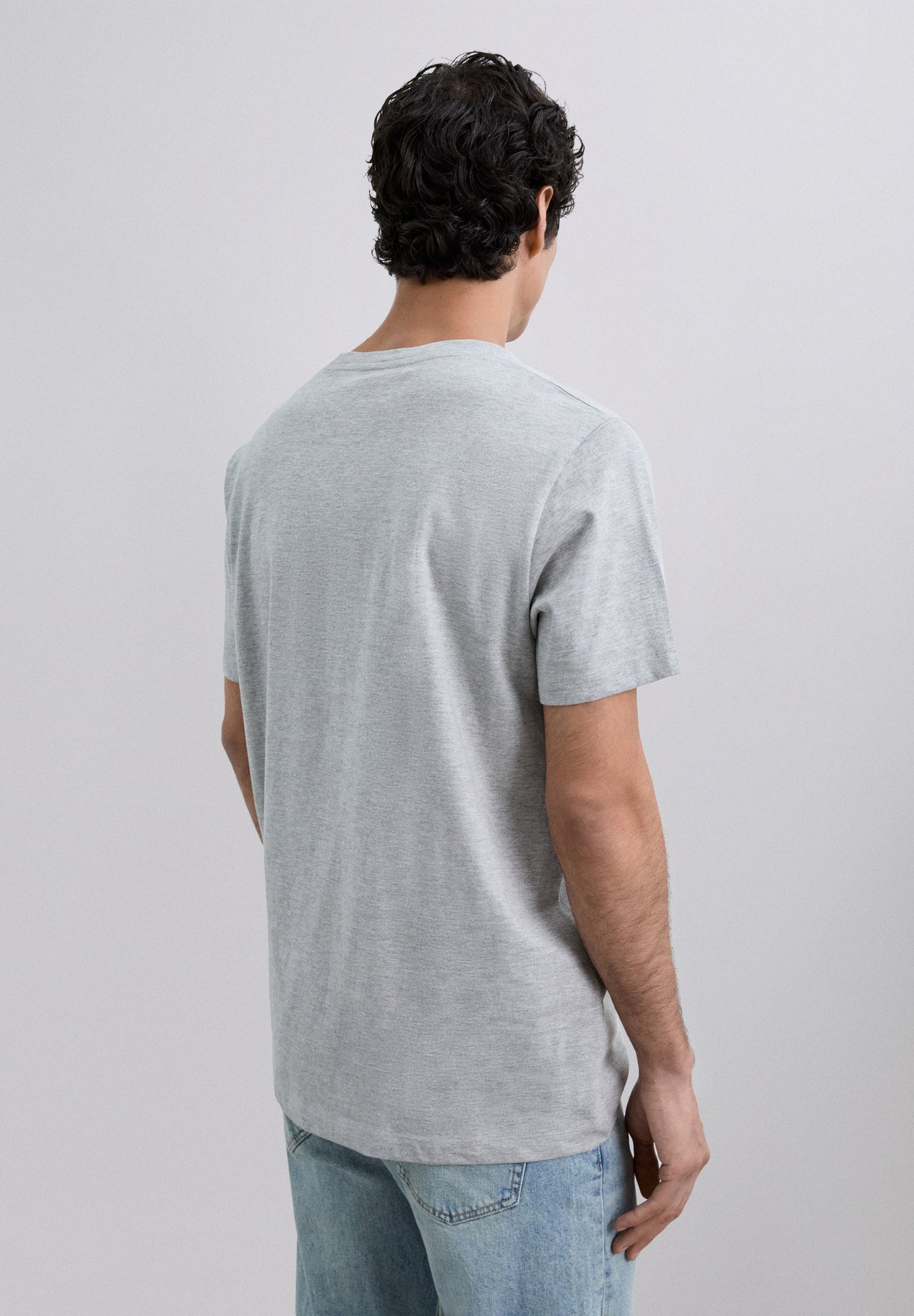 EMBROIDERED LOGO PATCH T-SHIRT