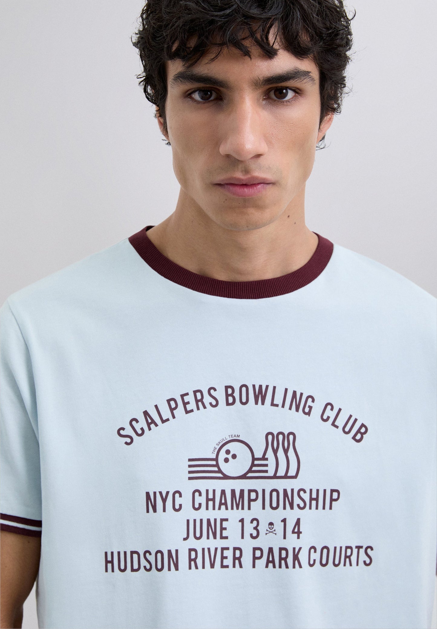 T-SHIRT MOTIF CONTRASTANT