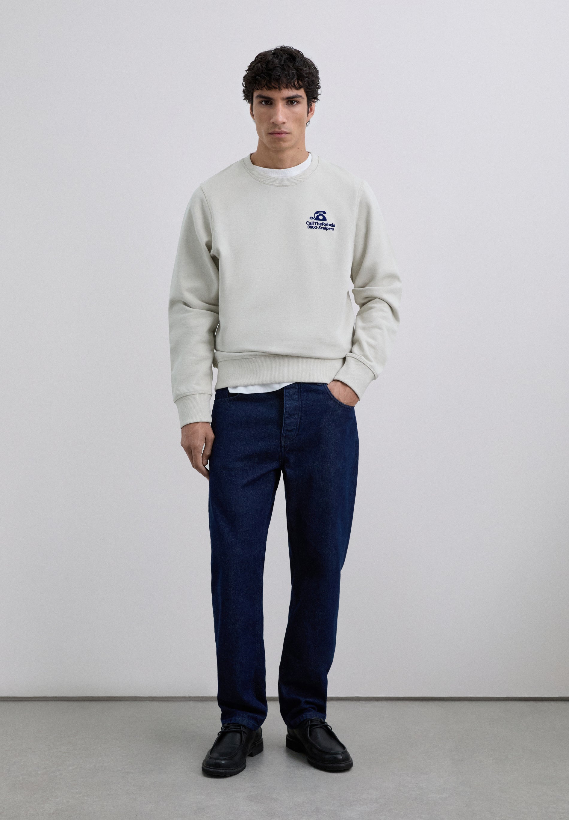 HOODY MIT RELIEF-LOGO