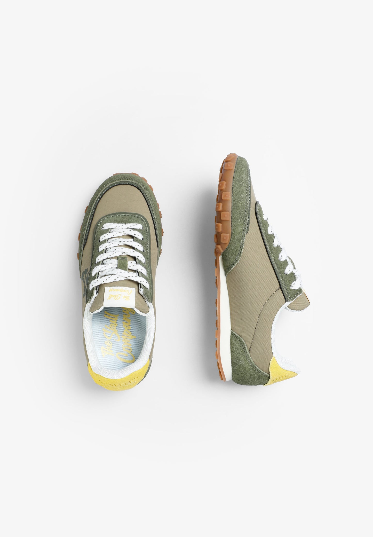 RETRO SNEAKERS WITH CONTRAST DETAILS