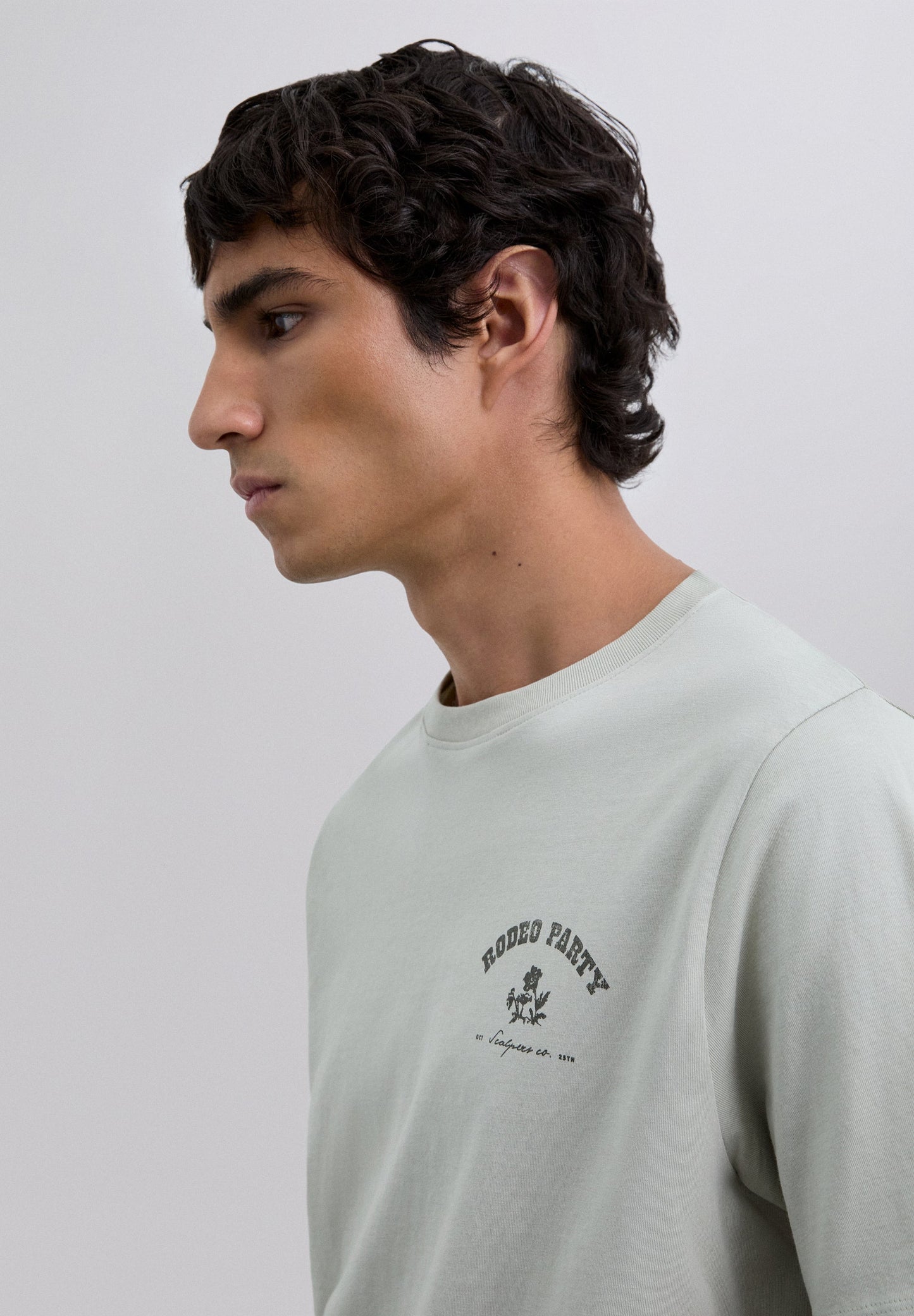 T-SHIRT PRINT LOGO