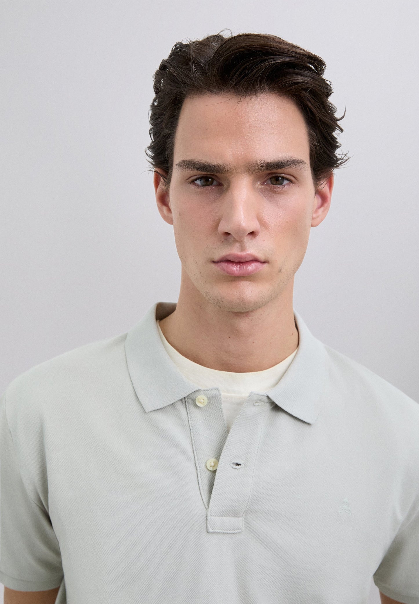 BASIC-POLOSHIRT MIT TOTENKOPF