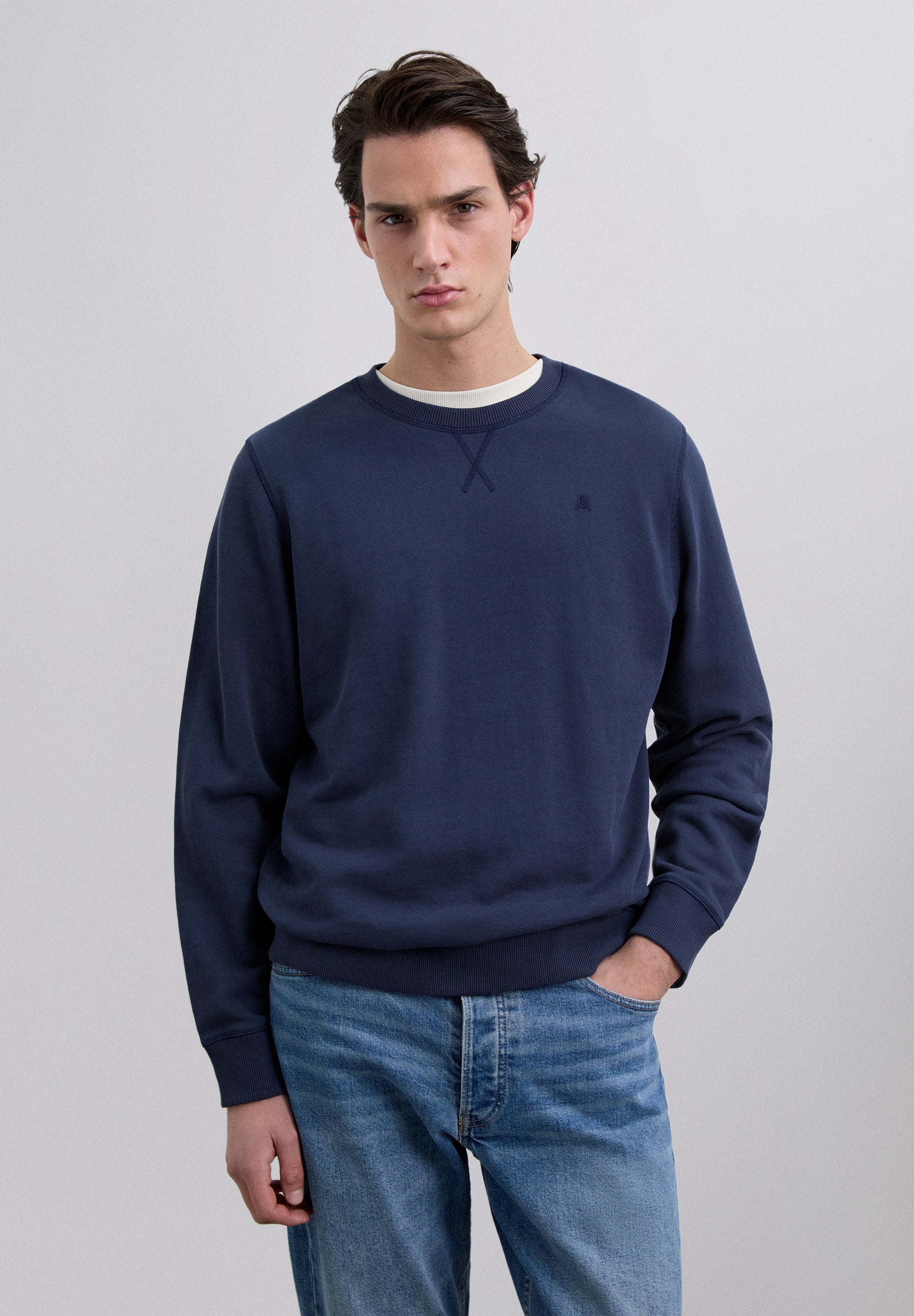 SWEATER DOODSHOOFD GEBORDUURD