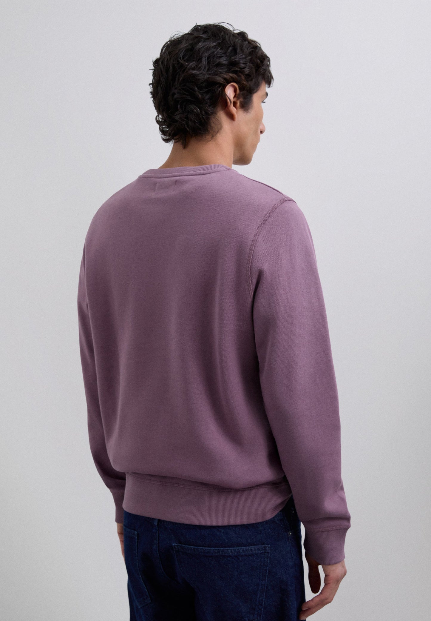 HOODY MIT TOTENKOPF-STICKEREI