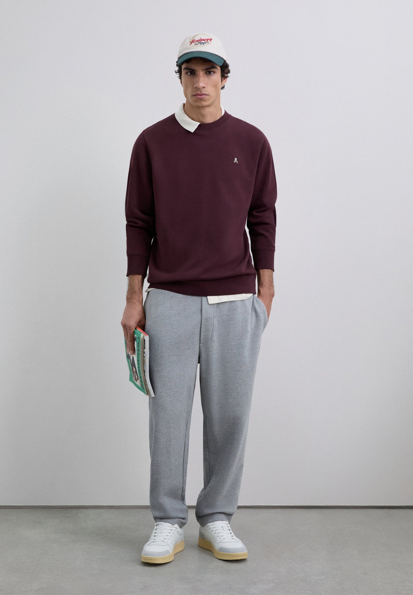 SWEATER DOODSHOOFD GEBORDUURD