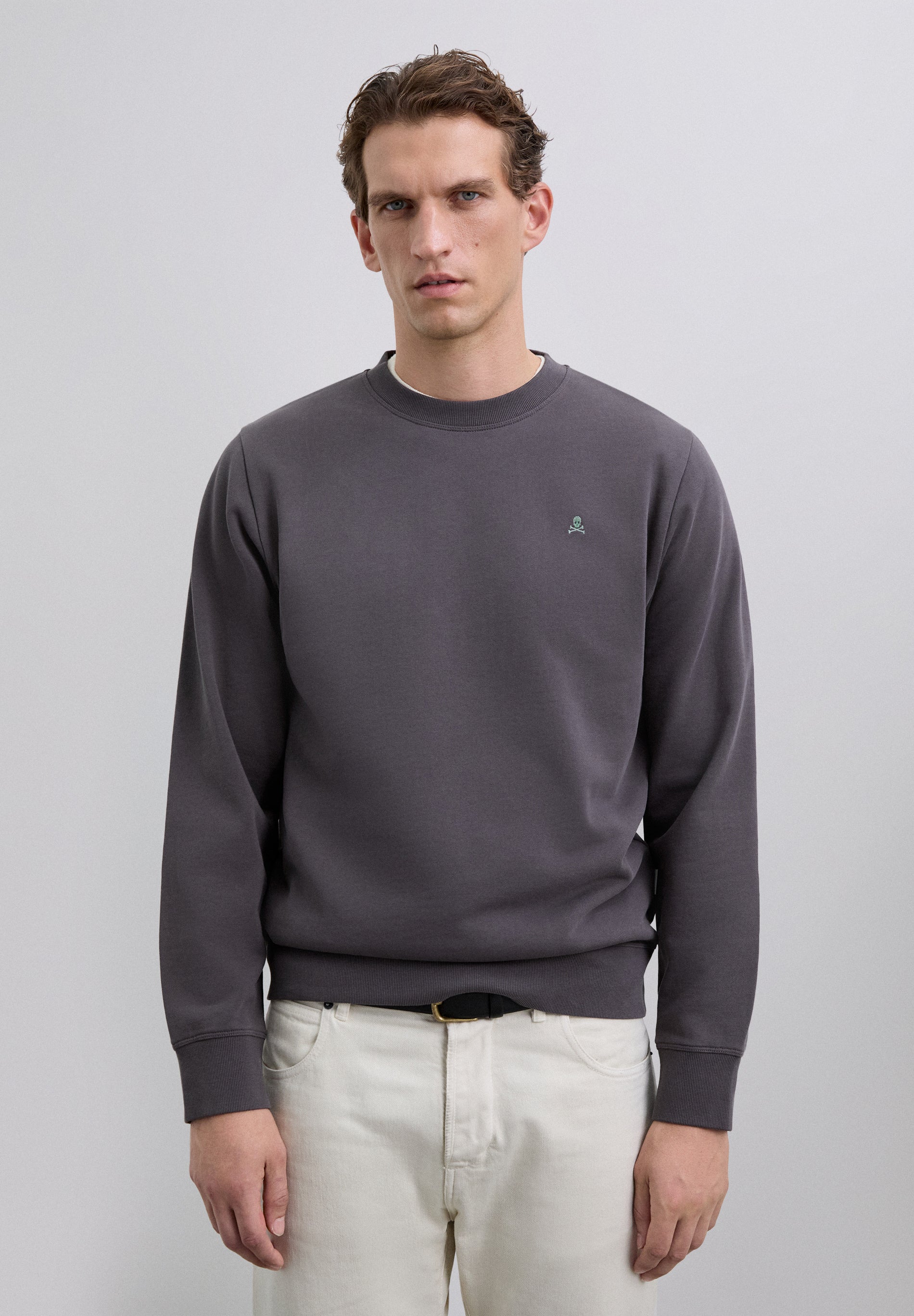 SWEATSHIRT WITH EMBROIDERED SKULL