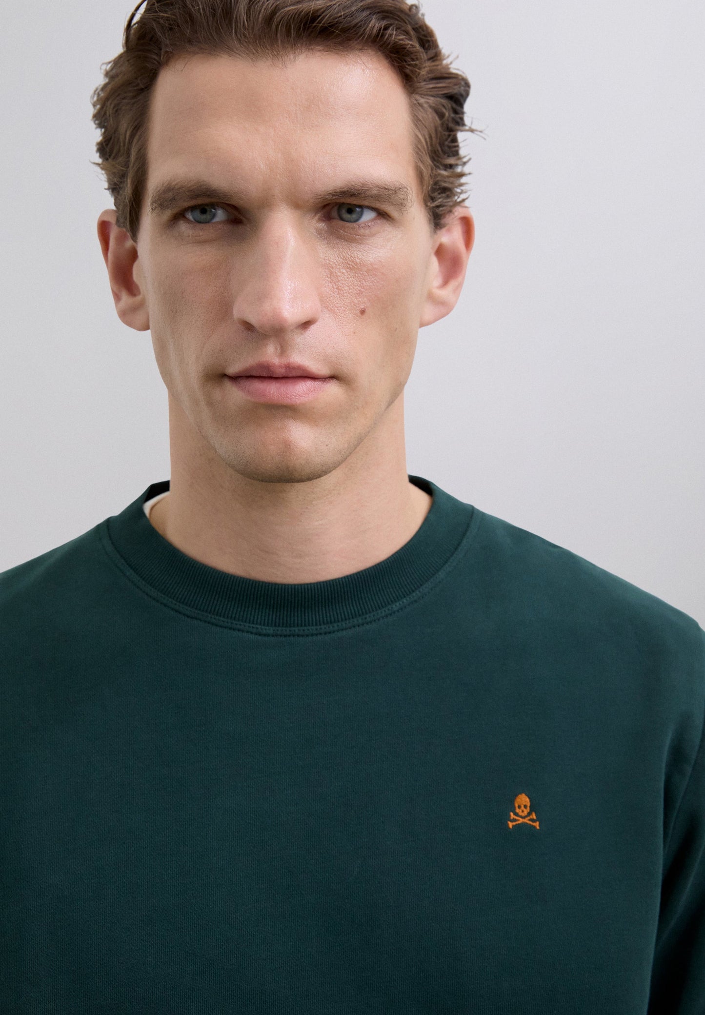 SWEATER DOODSHOOFD GEBORDUURD