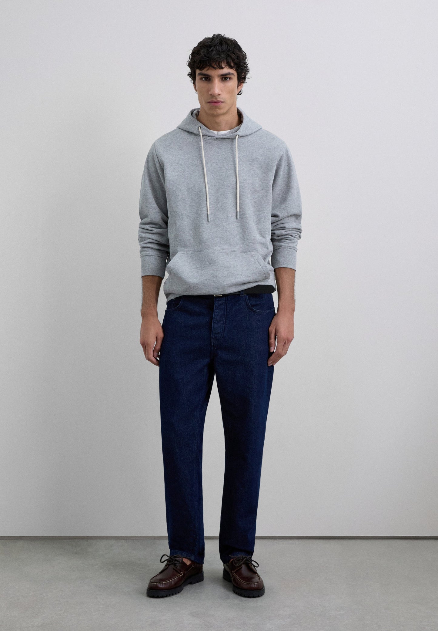 SWEATER CAPUCHON VERSTELBAAR